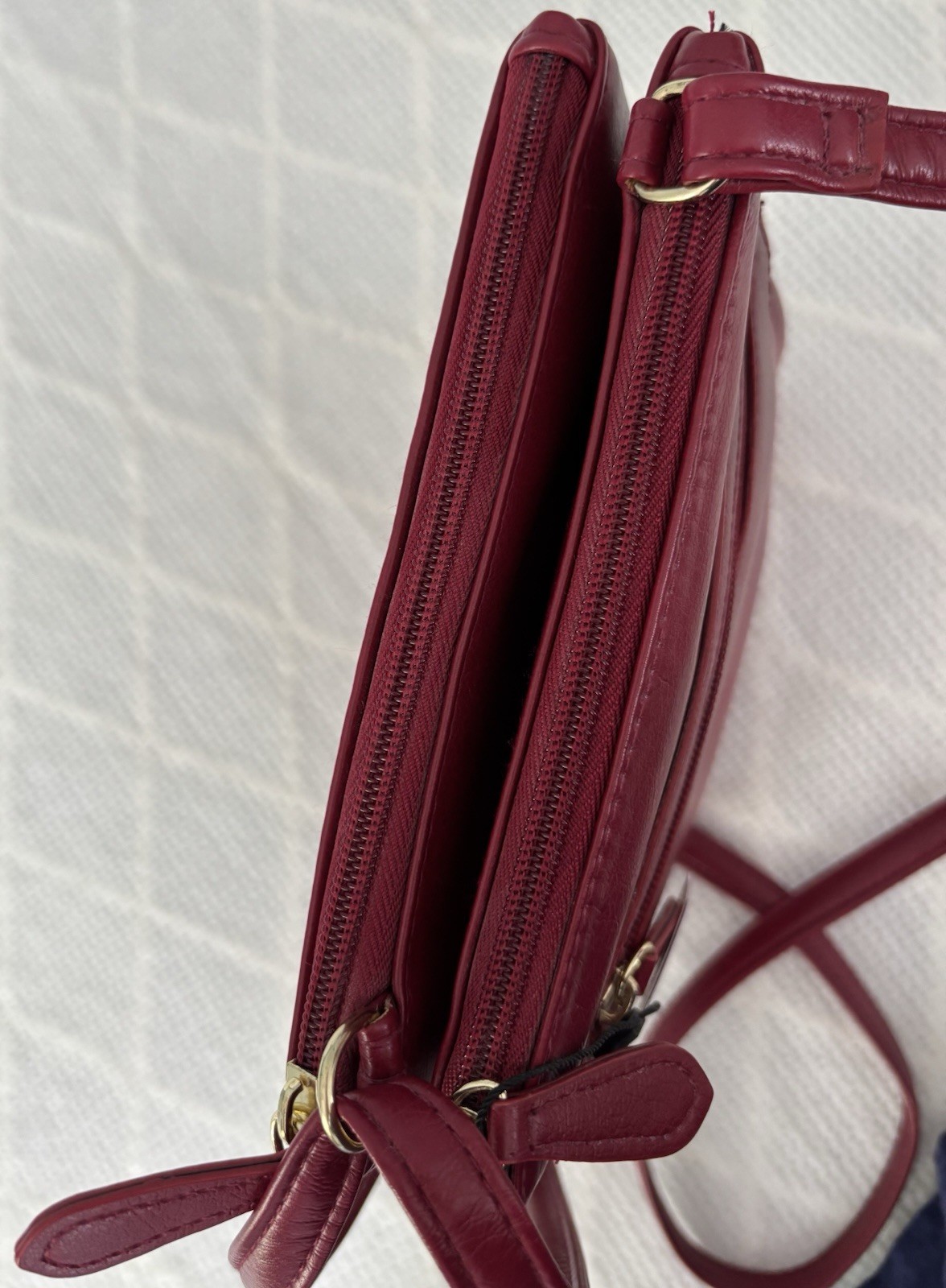 Mundi Red Crossbody Vegan Leather Adjustable Strap Multiple Compartments NEW!