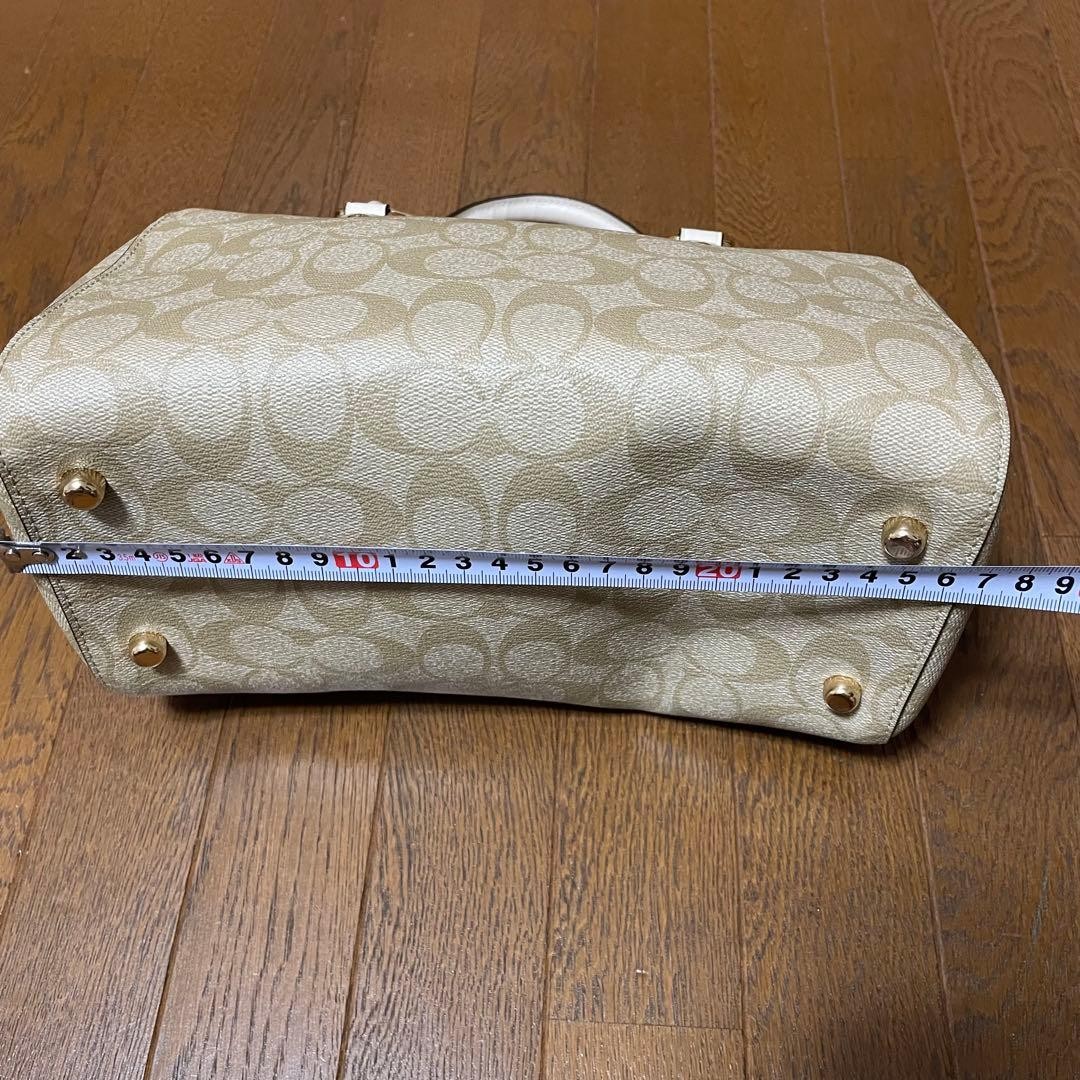 Excellent condition COACH 2 way shoulder bag signature F83607 12a