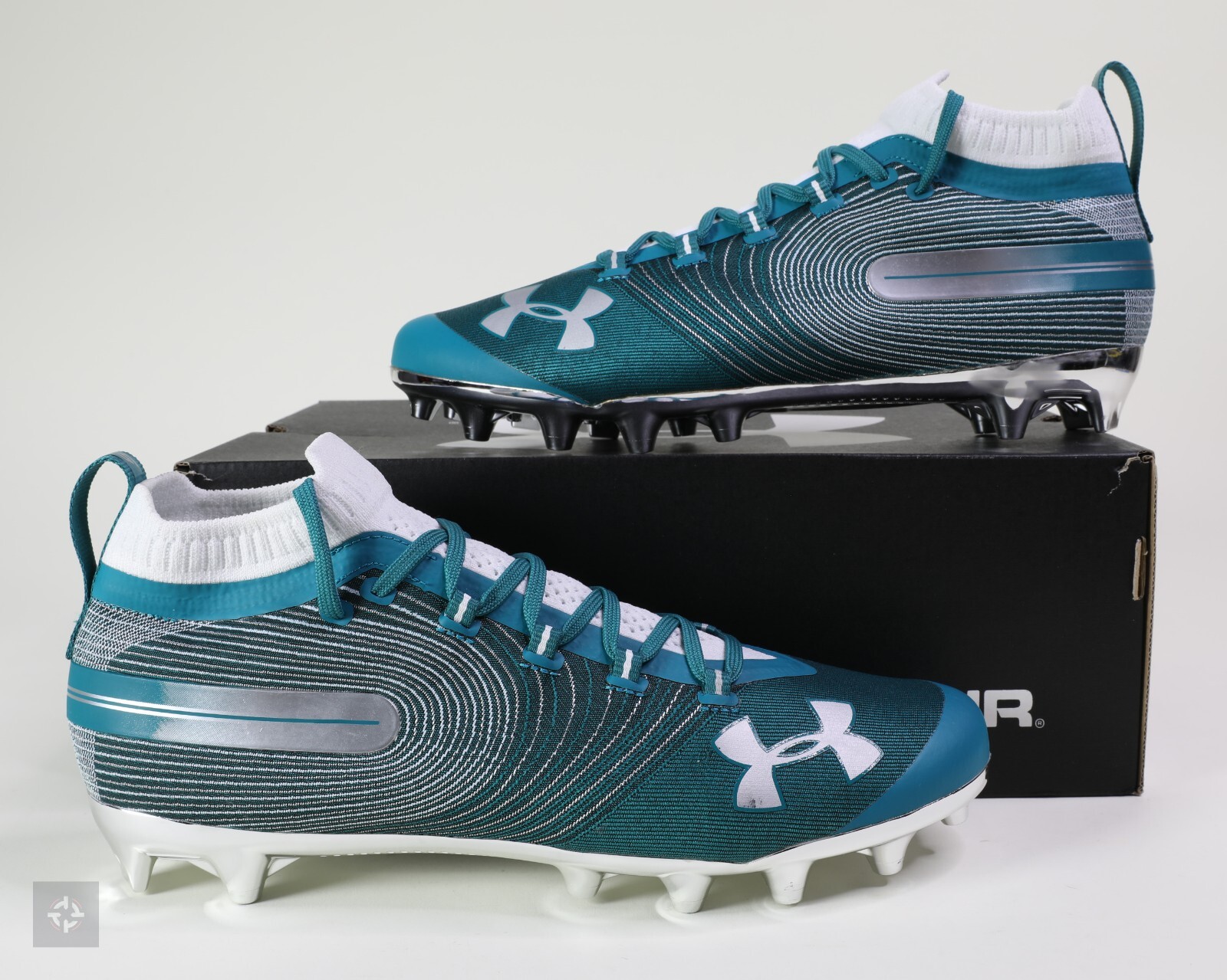 Under Armour Spotlight MC Cyan Chrome Football Cleats Mens Size 11 (3021418-303)