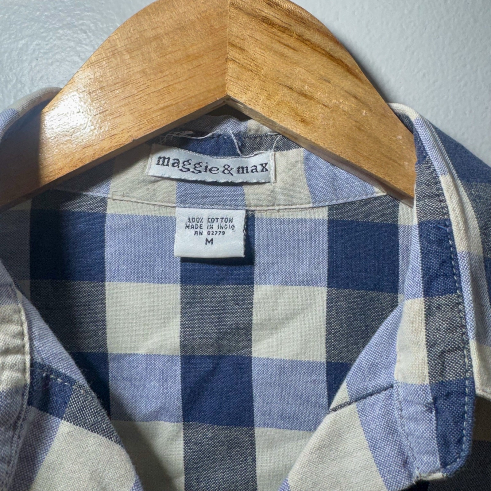 Vintage Maggie & Max Embroidered Gingham Floral Button Up Shirt Medium