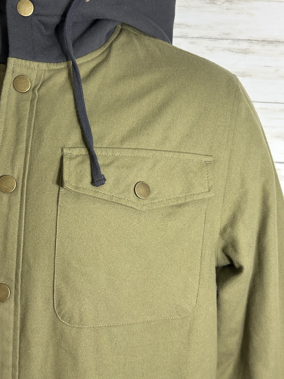 EUC! Troll Clothing Co. Green Gray Sherpa Fleece Lined Snap Jacket Hoodie MEDIUM