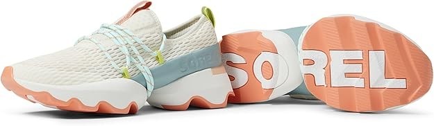 SOREL® Women’s 9 B Kinetic Impact™ Lace Sneaker in Chalk/Paradiso Peach