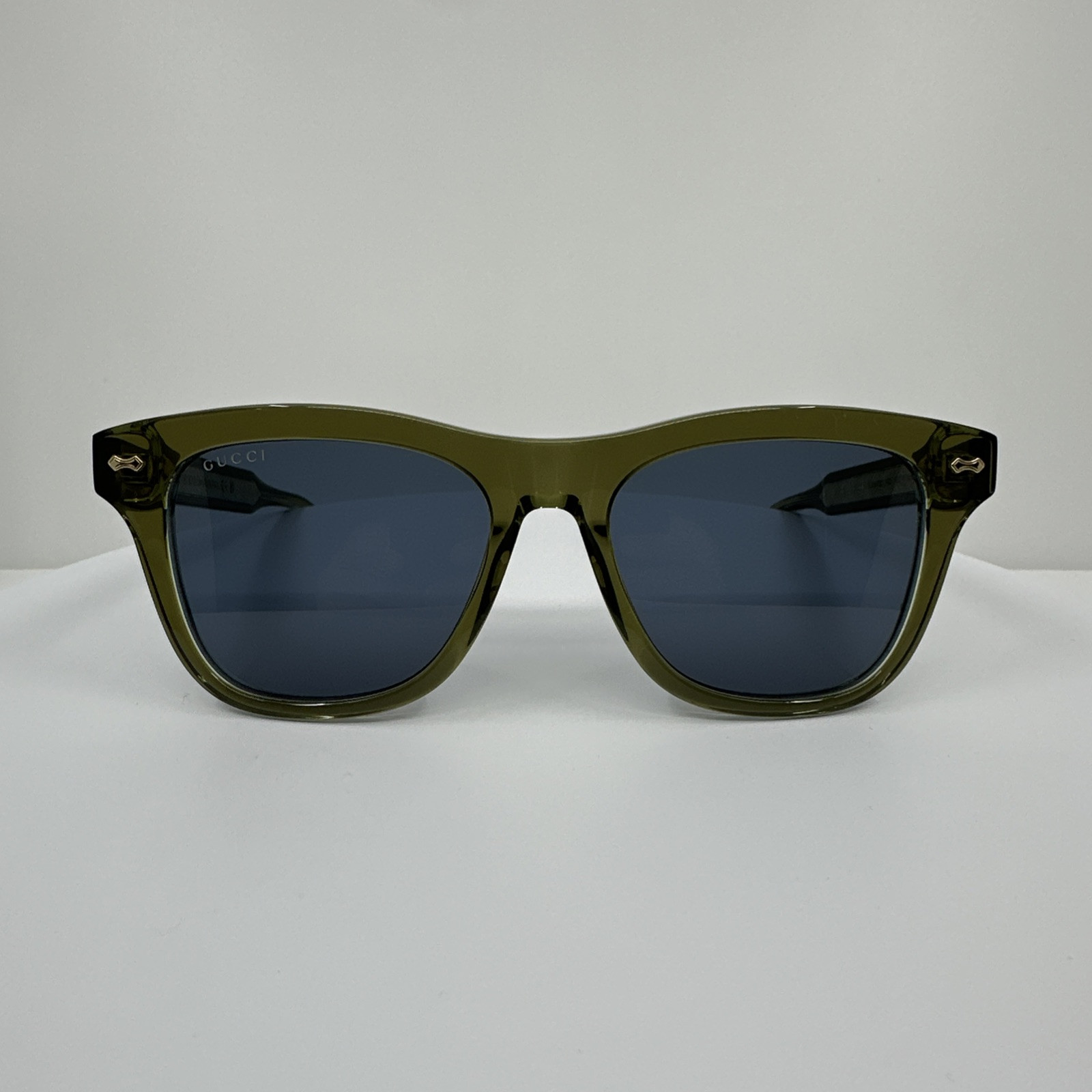 New GUCCI 0910 SUNGLASSES GG 00910S w/ Gucci Logo C. 002 Translucent Green Italy
