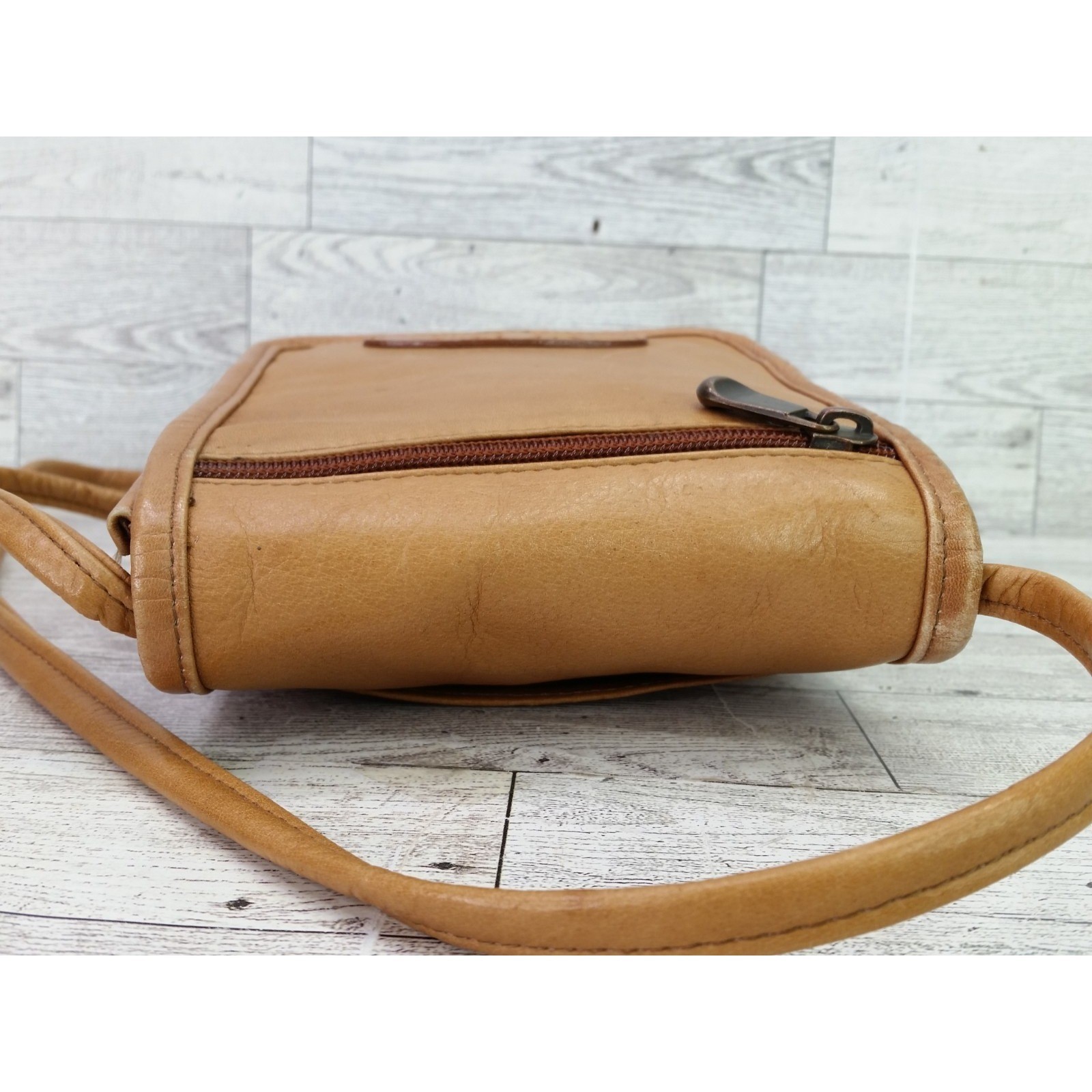 Le Donne Leather Simple Flap Over Crossbody Bag Tan Leather Horses Western