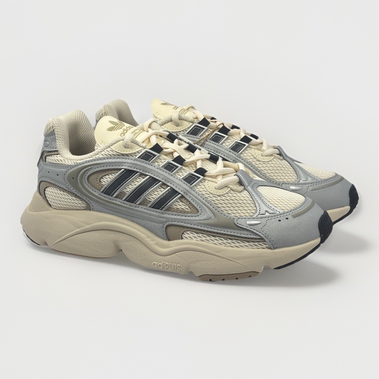 Size 9.5 Women’s Adidas Ozmillen “Chalk White/Wonder Beige” IE5841 New In Box
