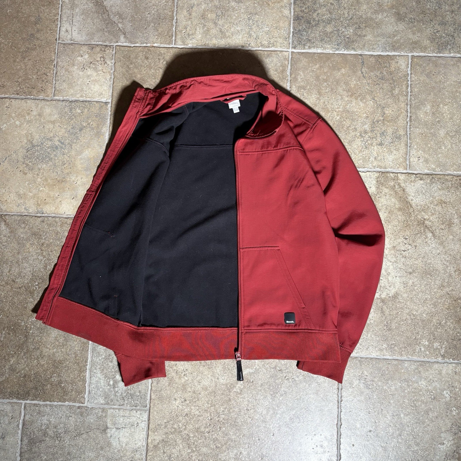 Bench Men’s Red Full Zip Quilted Collar Nylon Short Jacket Logo; Size M
