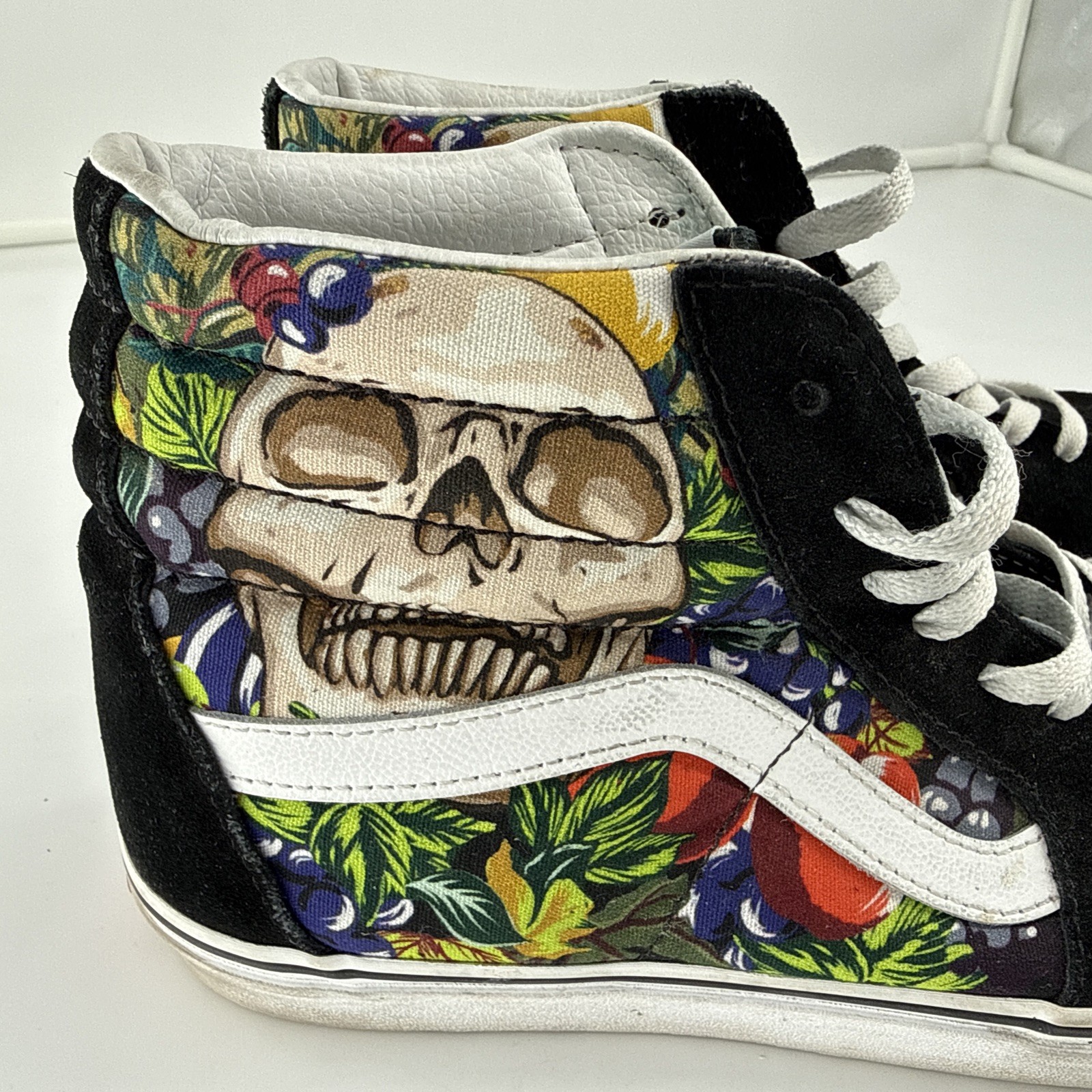 VANS Sk8 Hi Fruit Skull Skeleton Black White Striped Shoe Unisex Sz M 9.5 /W 11