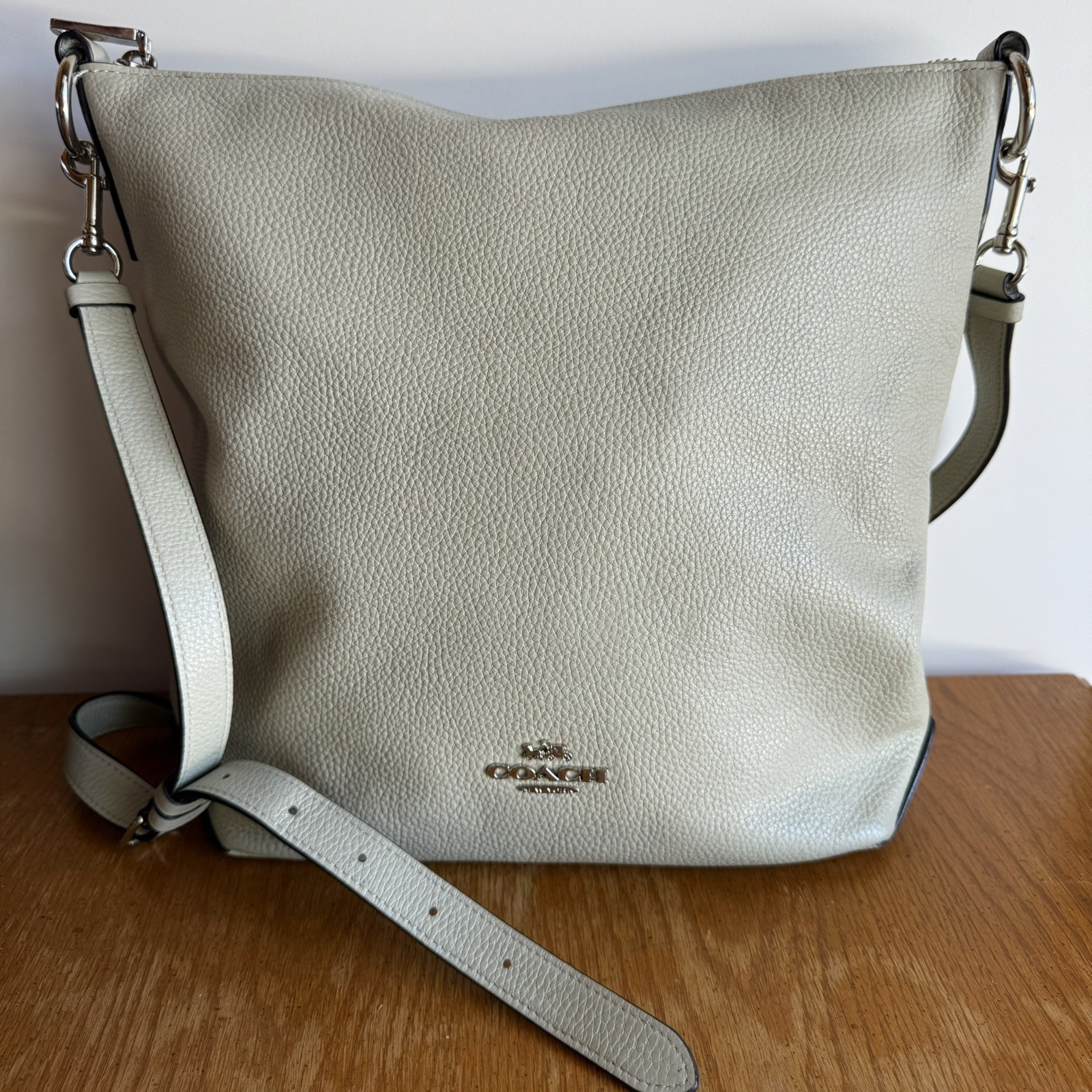 COACH Ivory Abby Duffle Bucket Bag Purse Zip Outside Pocket 31507