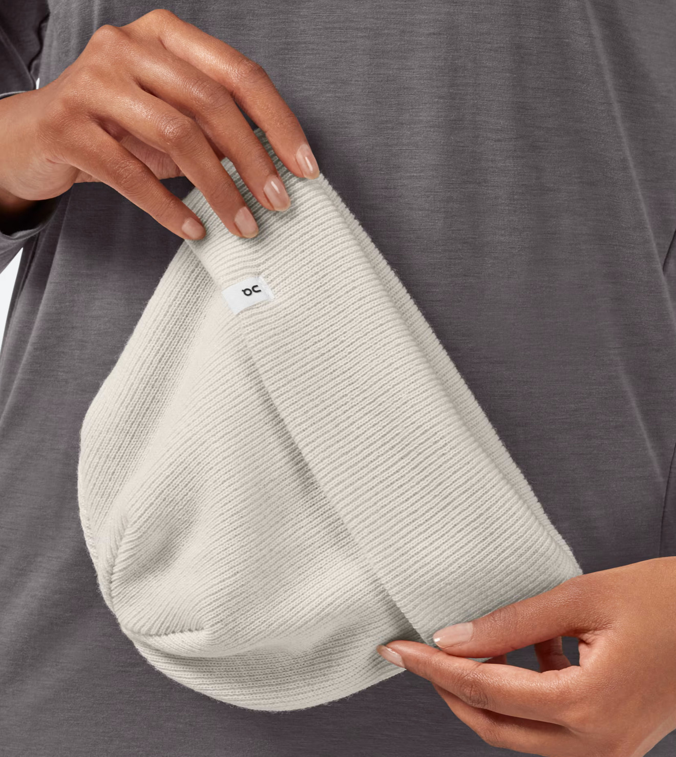 On Merino Wool Beanie – One Size – Brand New