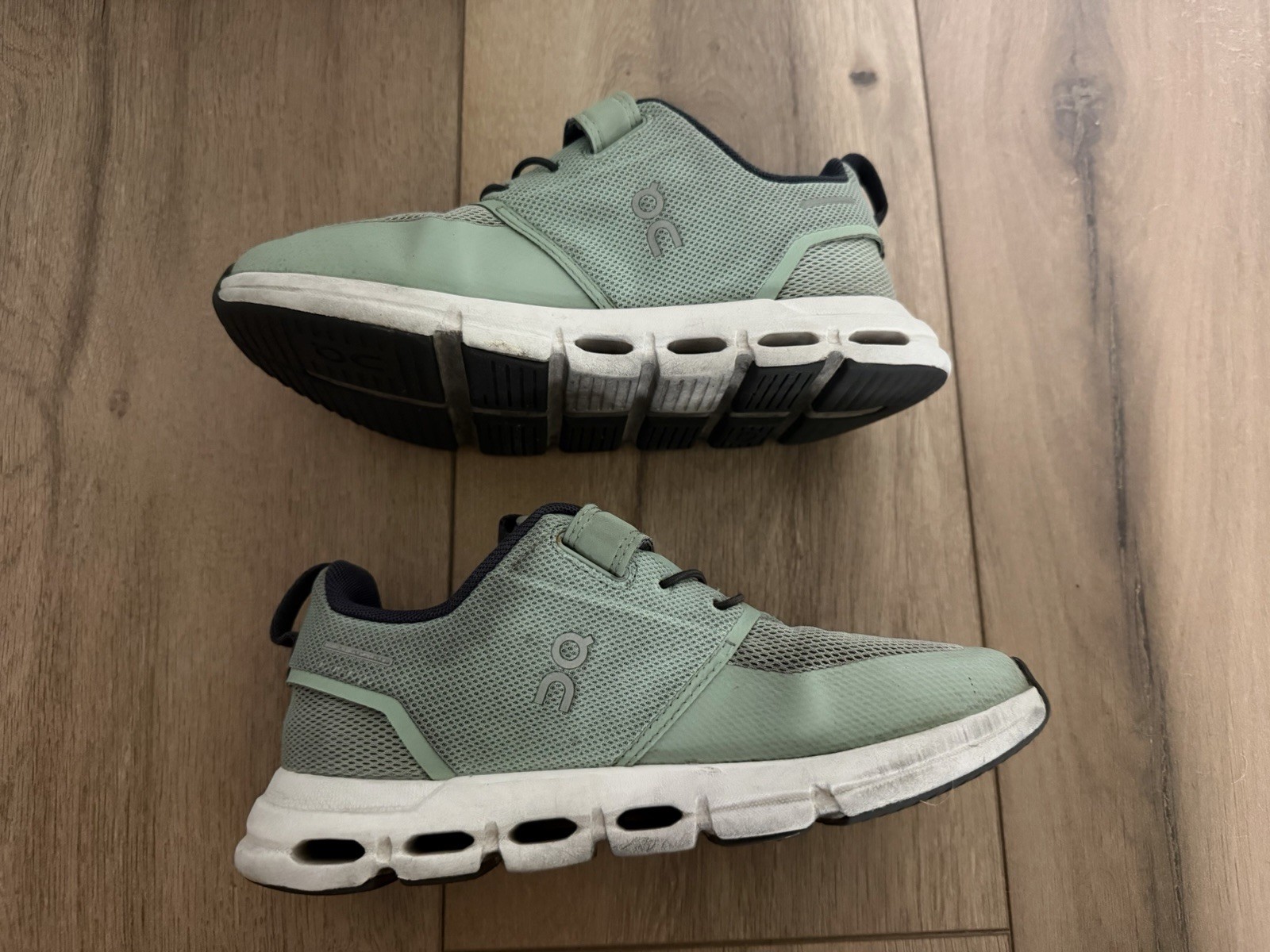 On Cloud Play Unisex Kids Running Shoes Sneakers Size K2/EU33.5 Sage Green