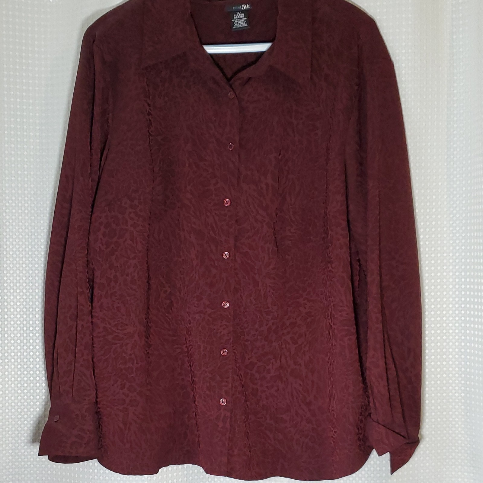 East 5th Women’s Burgundy Leopard Animal Print V-Neck Button Front Blouse 1X