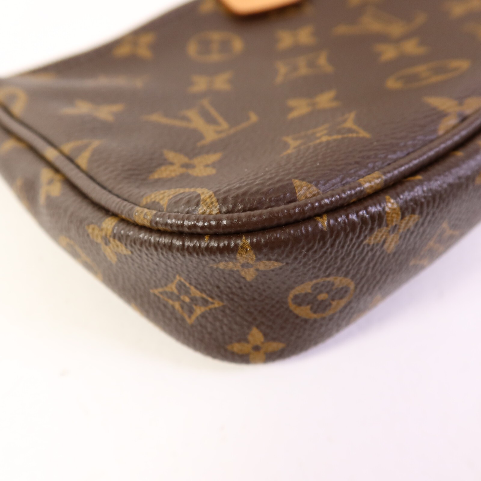 LOUIS VUITTON LV Multi Pochette Accessoires 2 Way Shoulder Bag M44813 Monogram