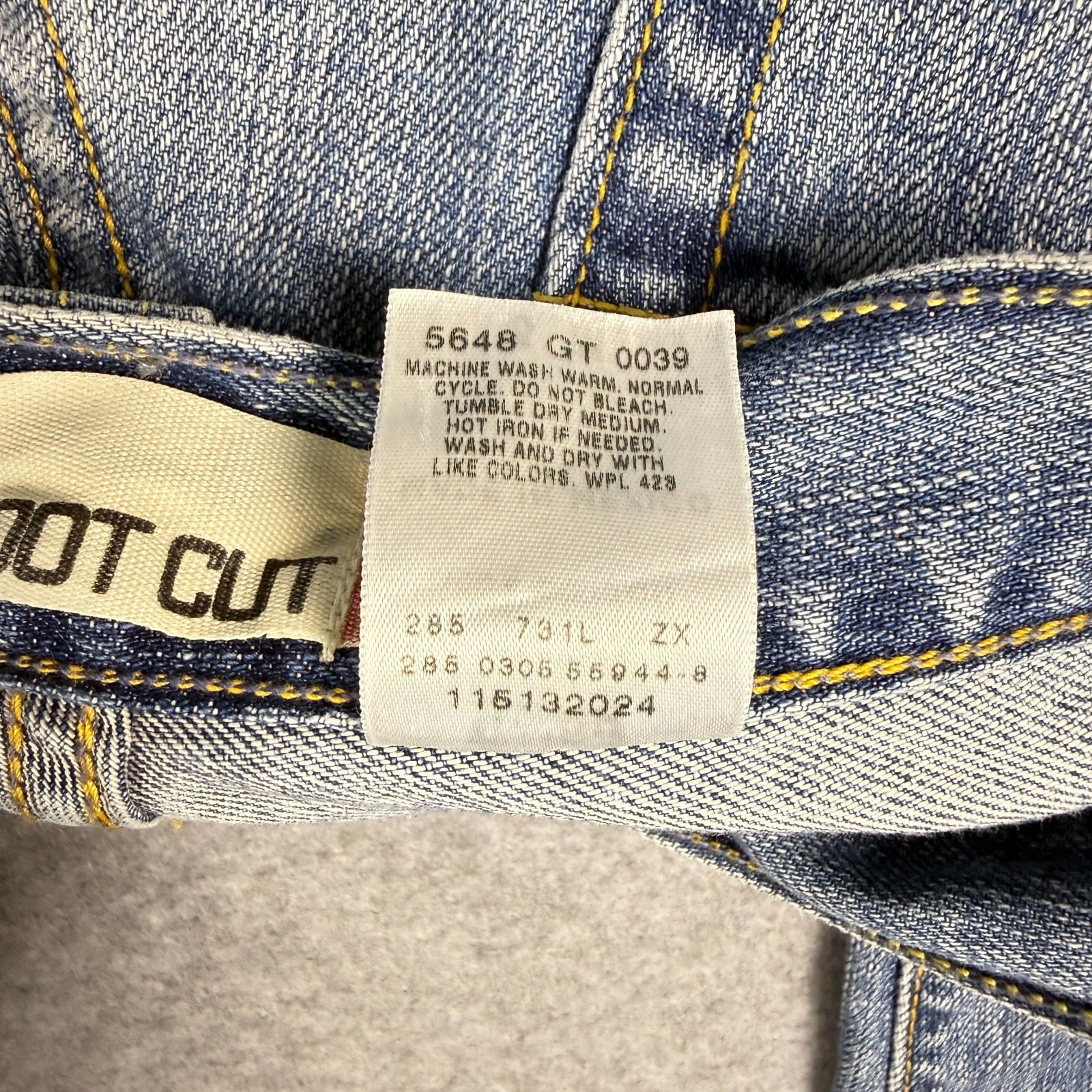 Levi’s 513 Slouch Bootcut Jeans Womens Juniors 5M Medium Wash Low Rise Denim