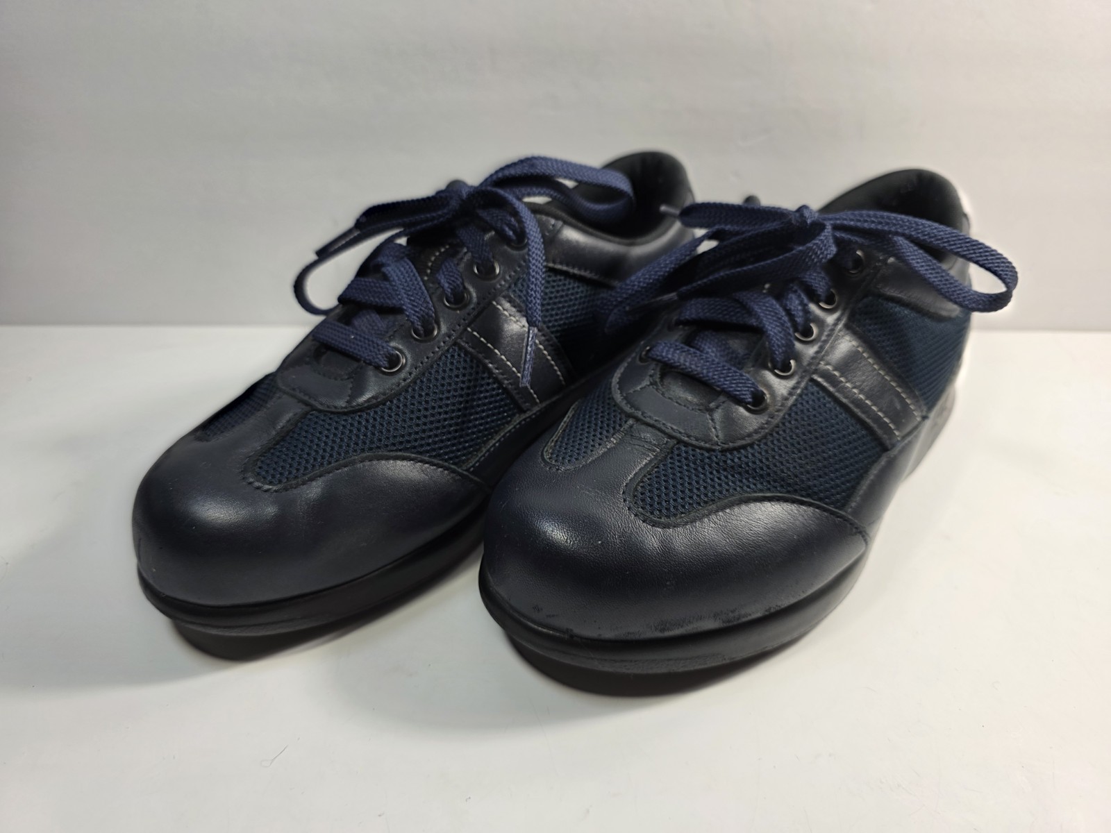 SAS Womens Navy FT Mesh and Leather Walking Sneakers – Size 6WW
