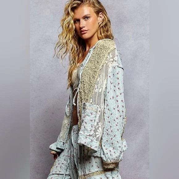 POL LACE Textured Floral Hooded Light Boho Jacket Light Blue crinkle gauze Large