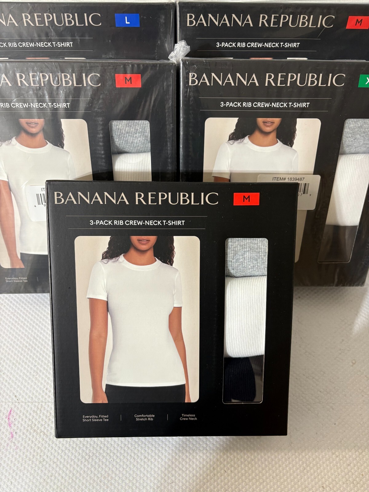 3-pack: White/Grey/Black ~ Banana Republic Ribbed Crewneck T-Shirt MSRP$129