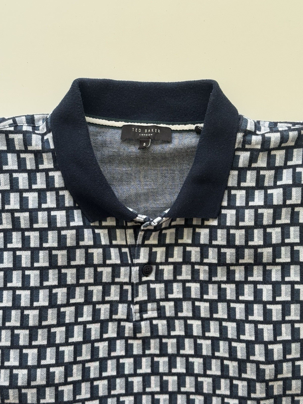 Ted Baker London Polo Shirt Mens Size 5 US XL Blue Geometric Pattern