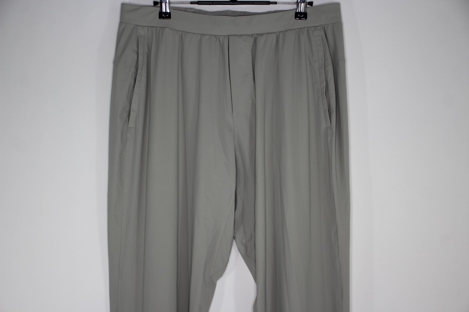 Lululemon Mens XL 32 x 28 Surge Nylon Blend Jogger Pants K744