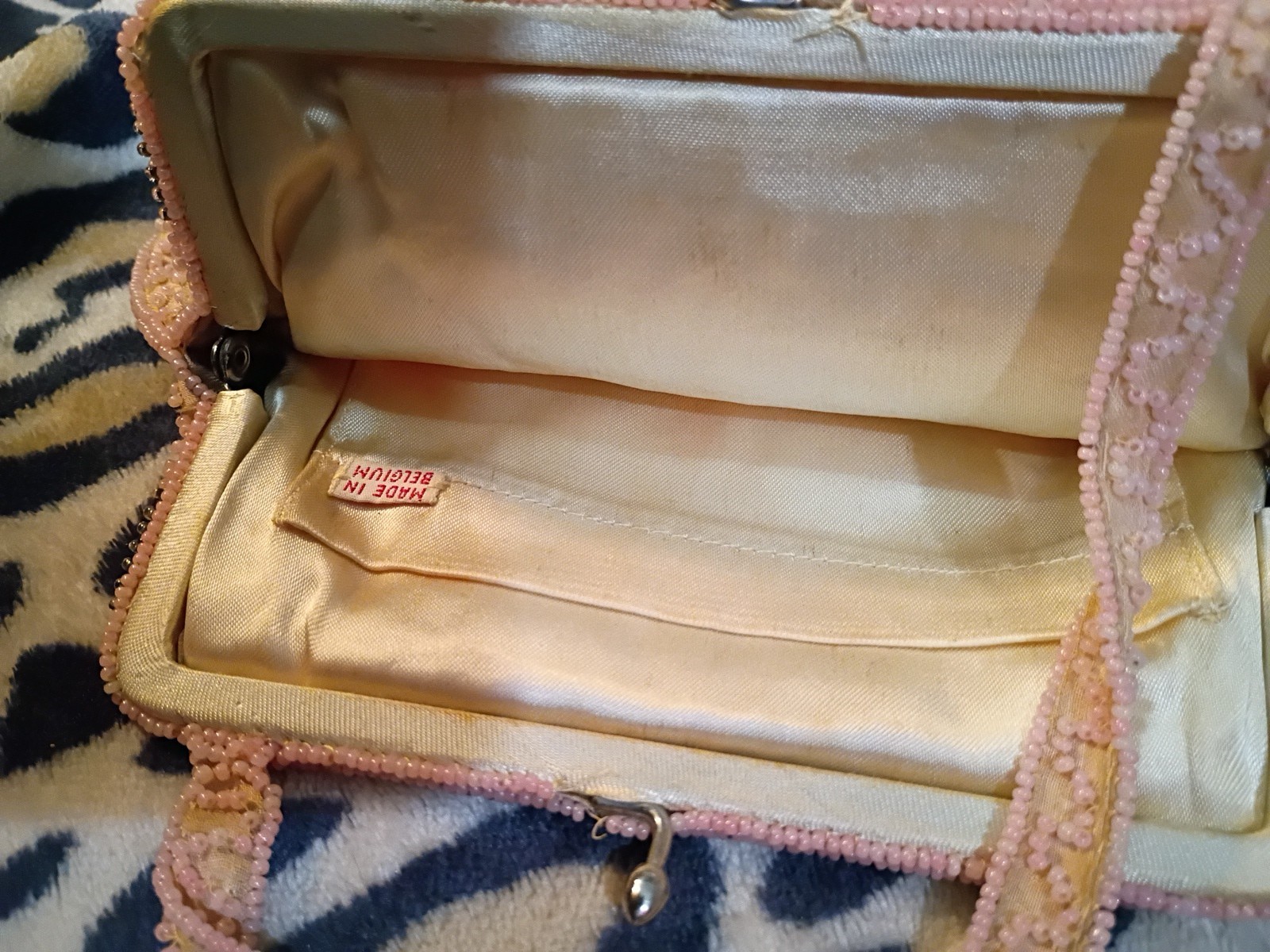 La Regale Purse P004