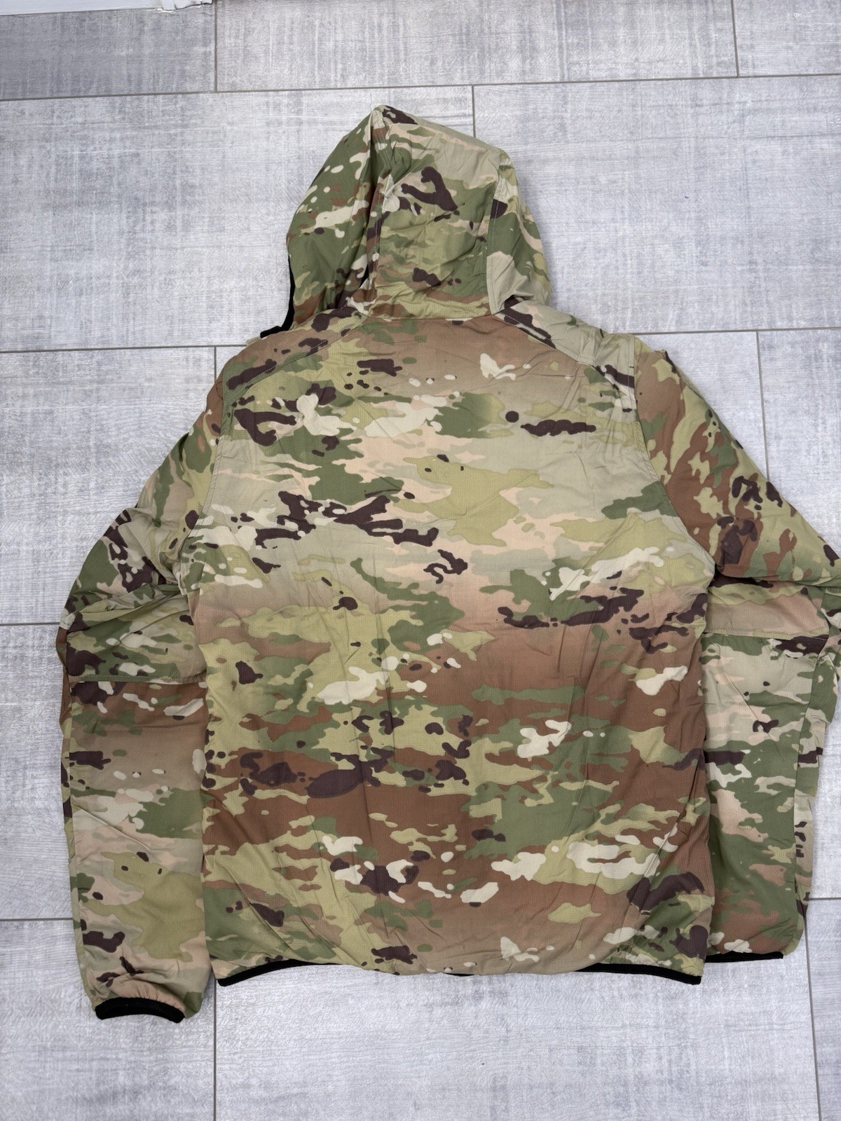Massif Strato Low Loft Reversible Jacket – Camo /Black, Size M-R (non FR)