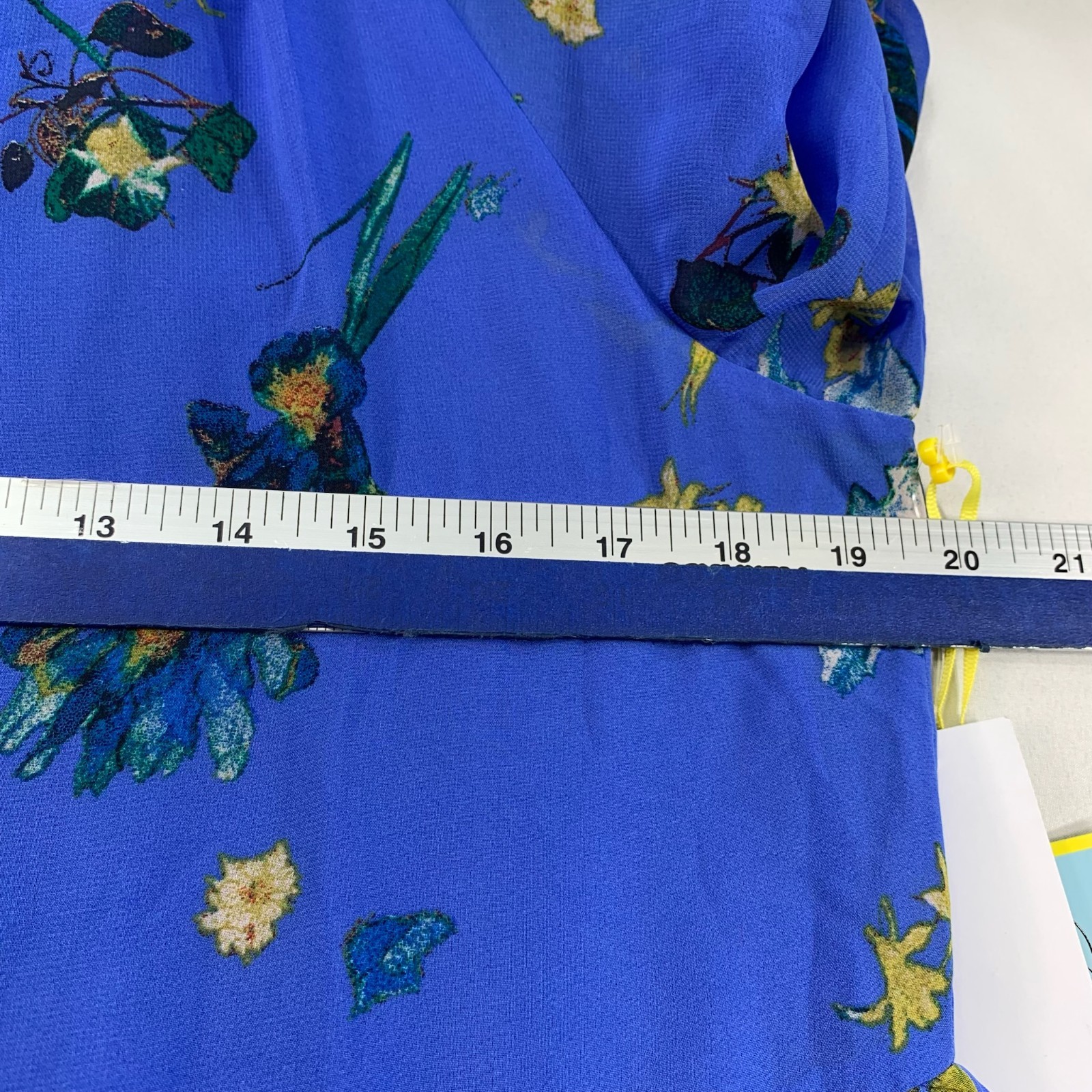 CeCe Dress Womens Size Medium Blue Floral Ruffled Puff Sleeve Vneck New