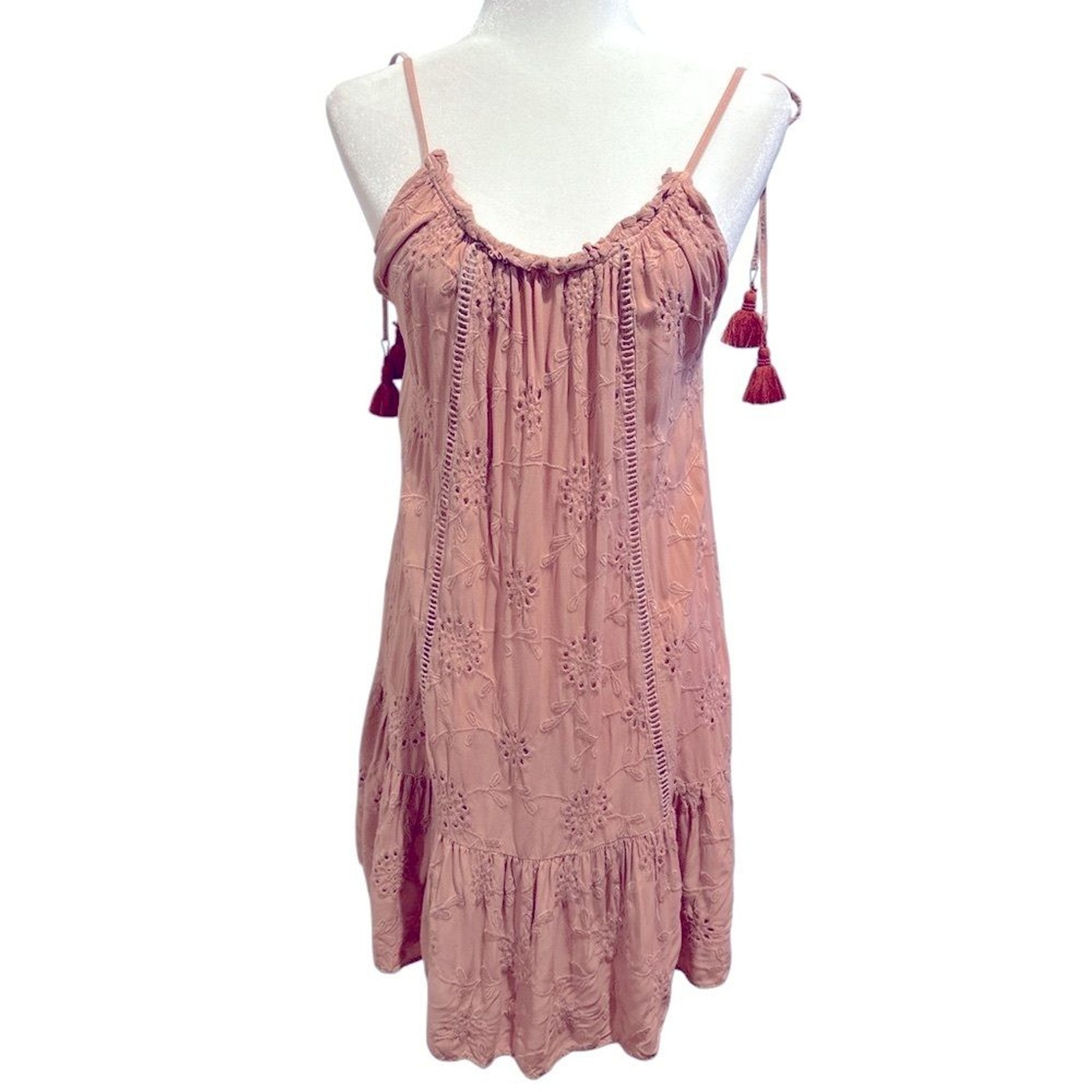 MAAJI REVOLVE MAGNOLIA BOHO EYELET CHAMPAGNE BEACH COASTAL DRESS TASSELS M