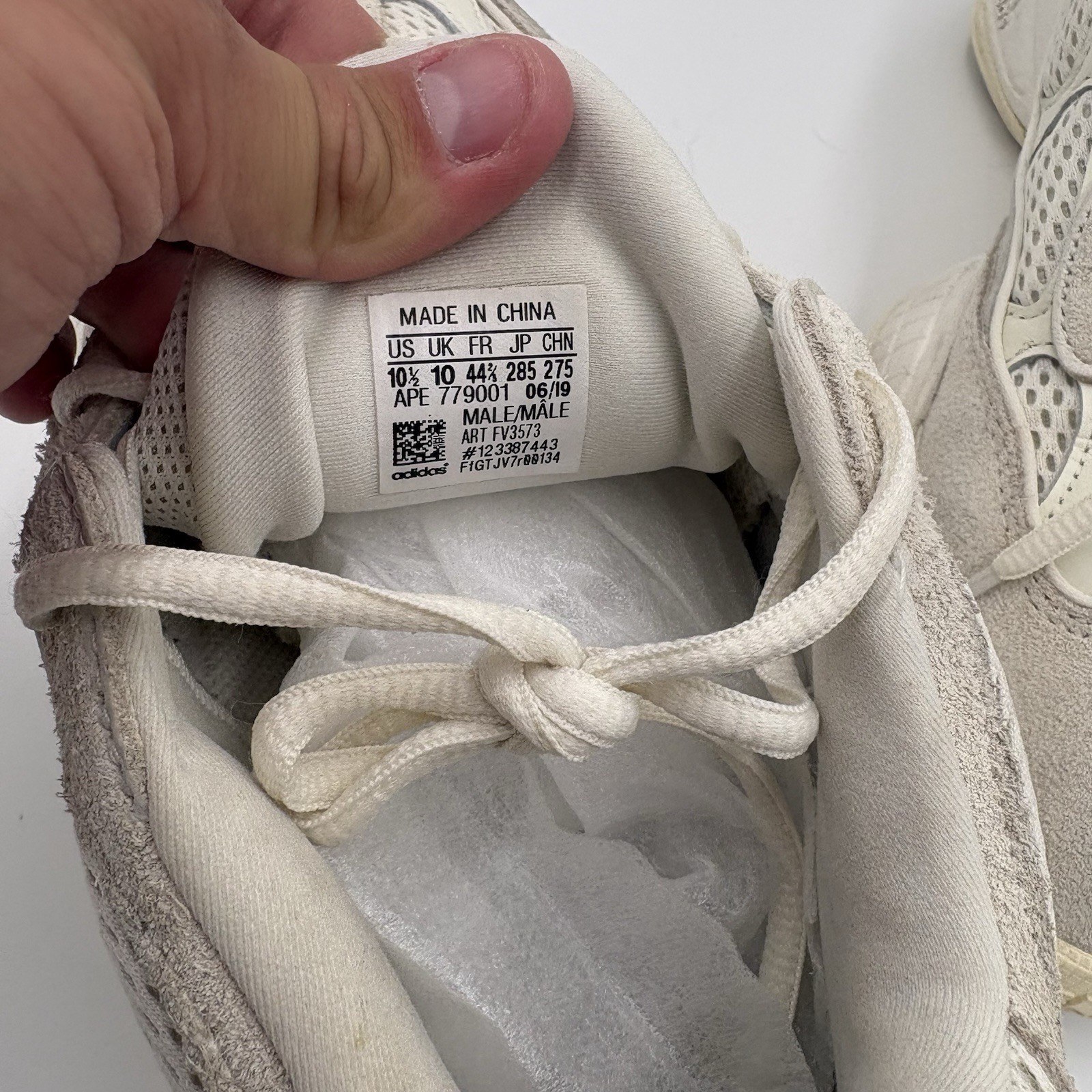 ADIDAS Yeezy 500 Men’s Size 10.5 ‘Blush’ Athletic Running Sneakers DB2908 Used