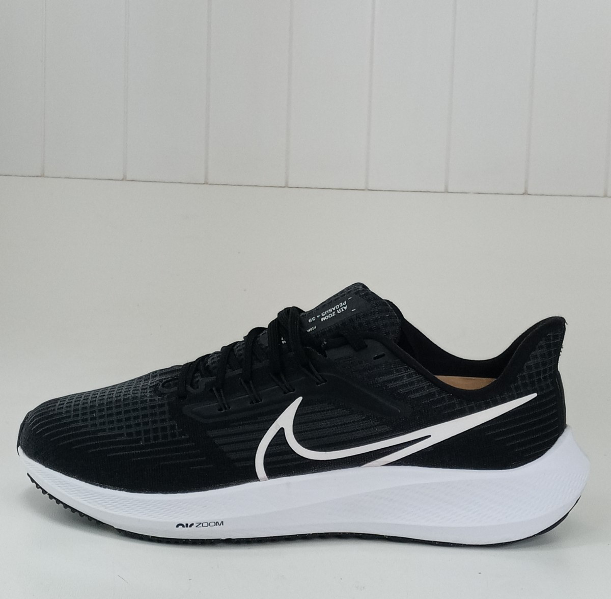 Nike Air Zoom Pegasus 39 Men Black White Running Shoe Sneaker DH4071-001 Sz 10.5