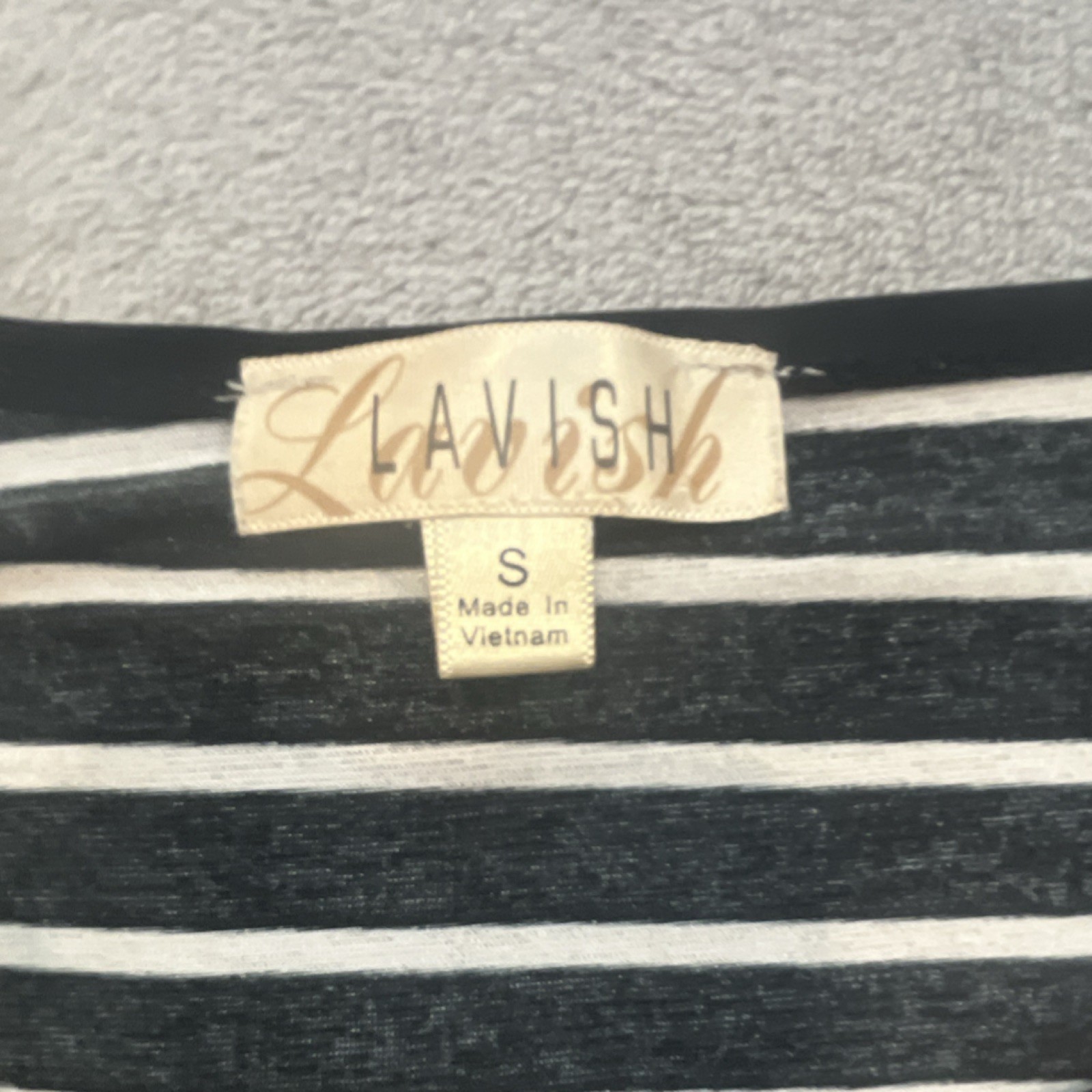 Lavish Women’s S Black White Beige Pink Striped Scoop Neck Cap Sleeve Top