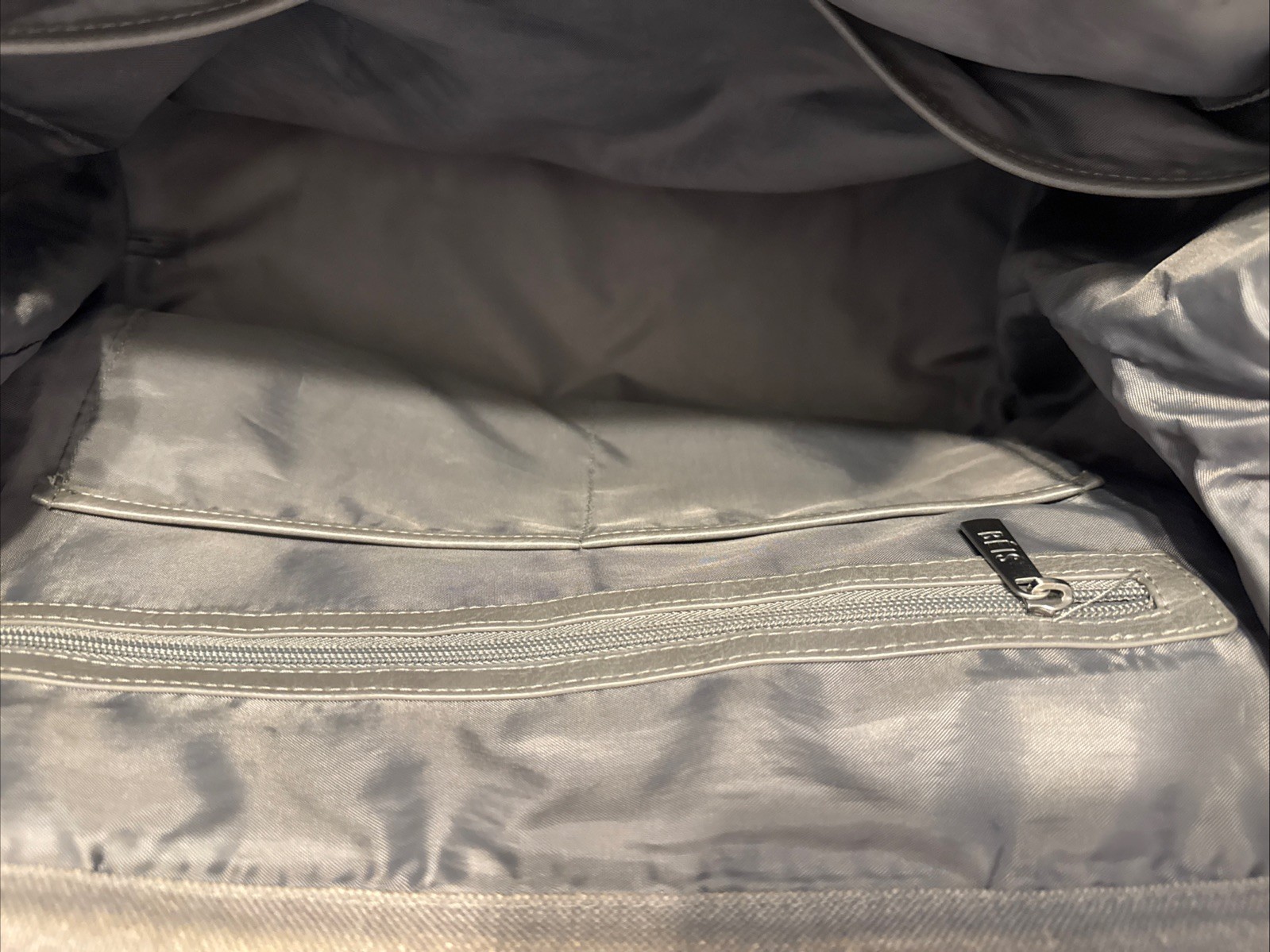 BEIS Gray Weekender Convertible Bag w/Strap 16.5″L x 8.5″W x 13.5″H Clean Unisex