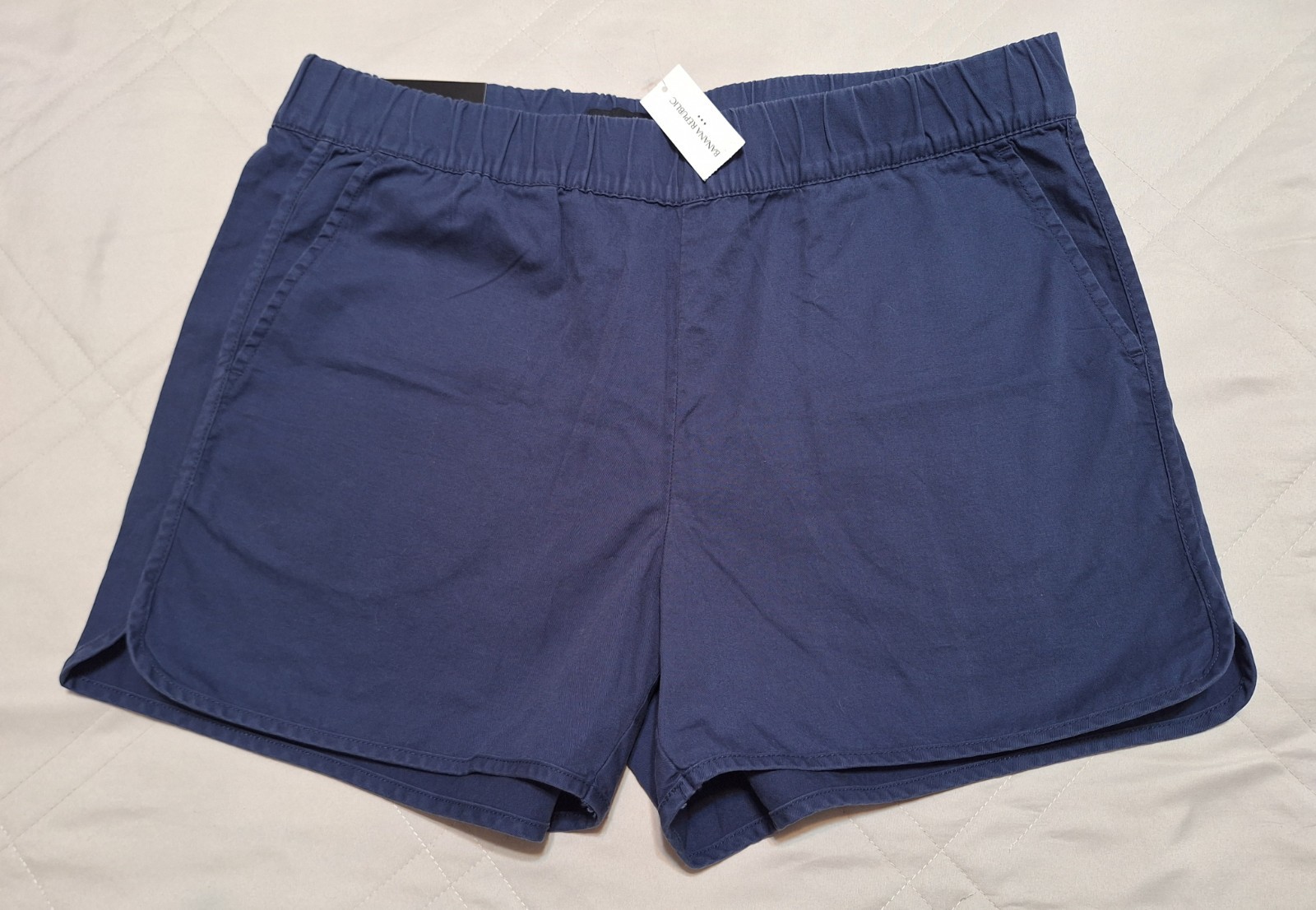 Banana Republic Womens 4″ (inseam) Shorts Size (M) (8-10) Navy Blue Pull-on