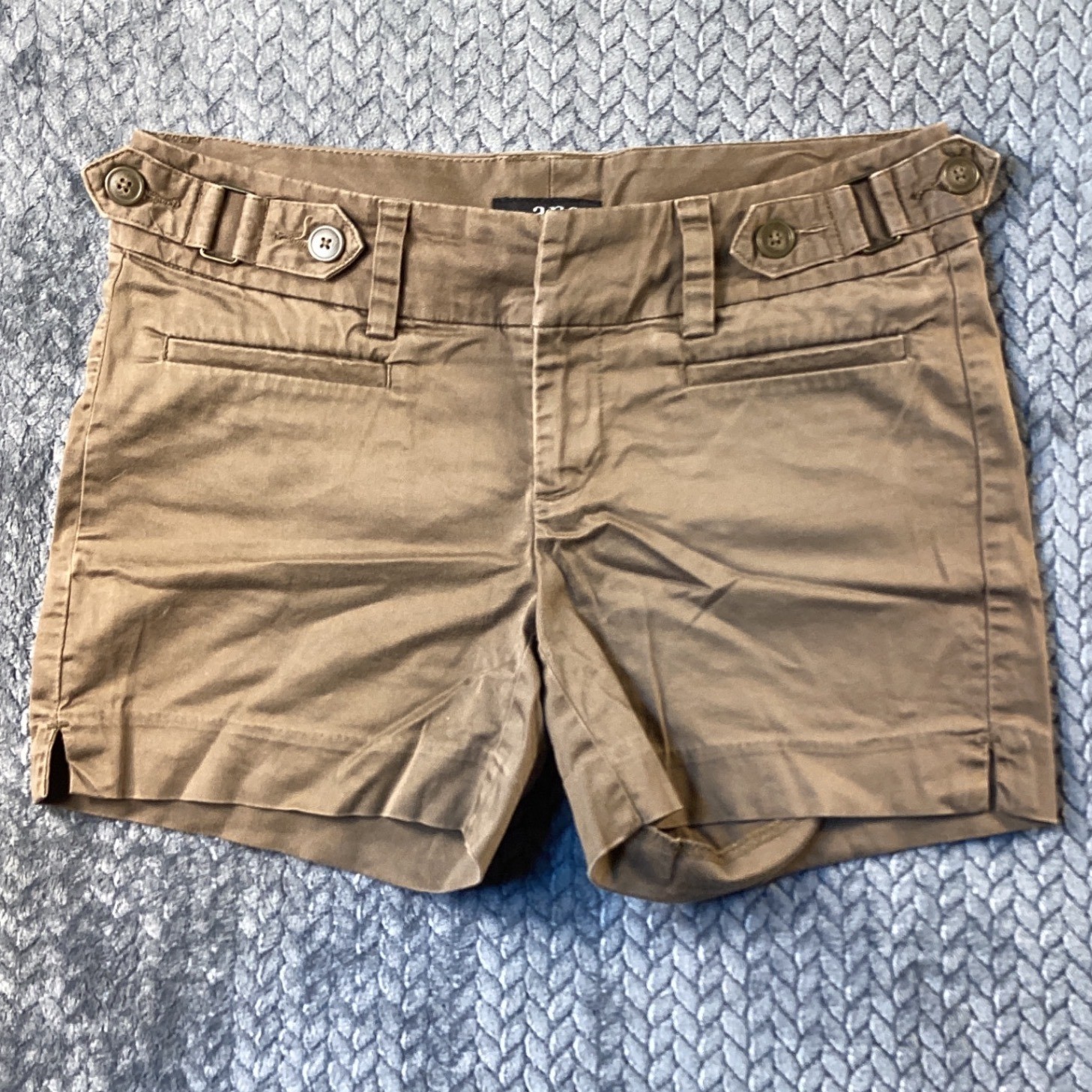ana A New Approach Brown Chino Shorts Womens 4P Petite Button Tab Stretch Cotton