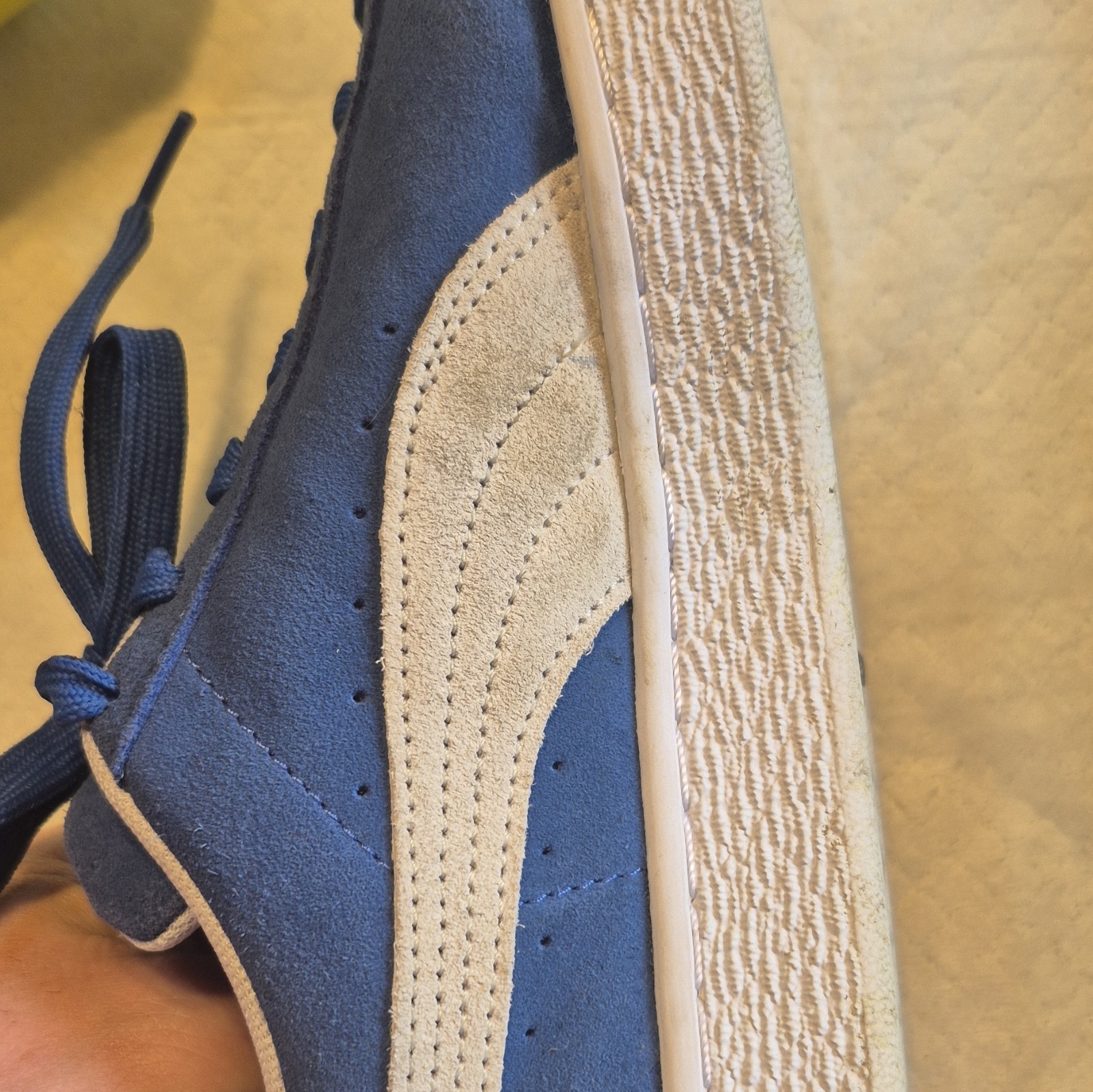 PUMA Suede Blue/Beige/White Solid Suede Low Top Lace Up Men’s Sneaker