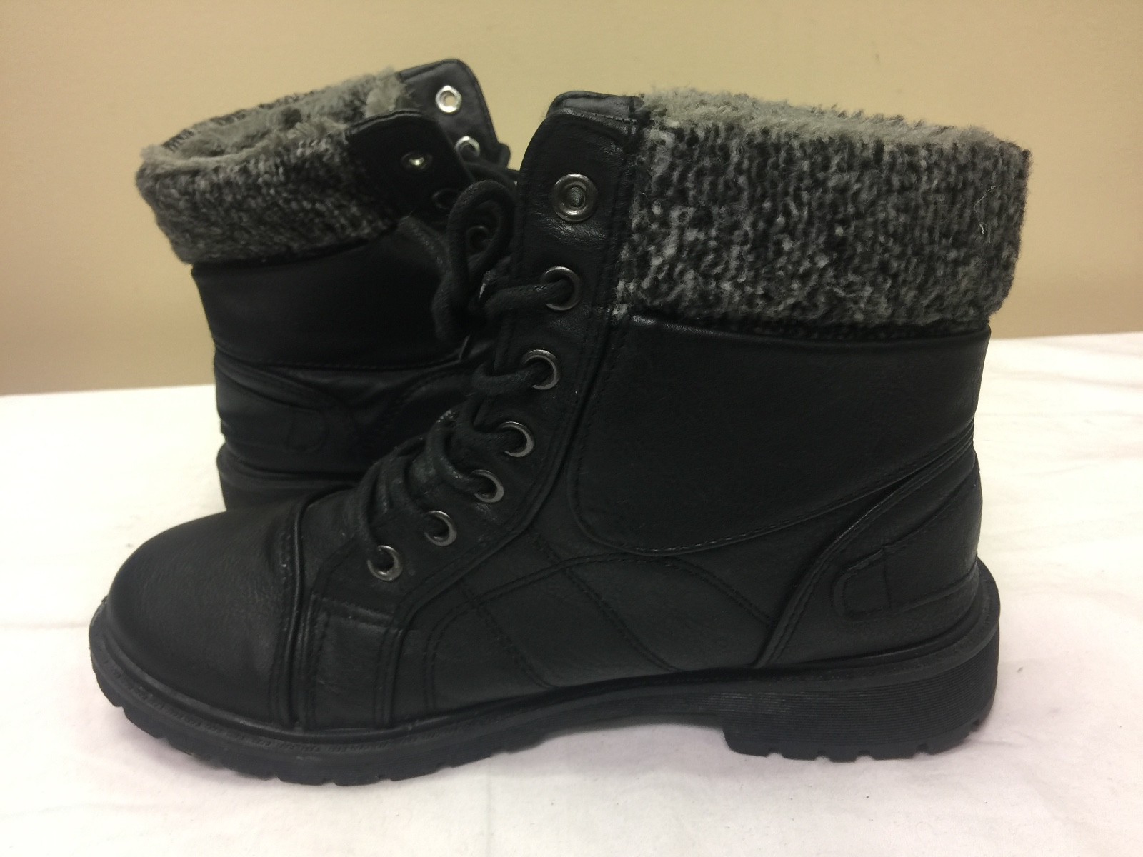 Refresh women ankle boots man made material/fur lining black color size EUR 39