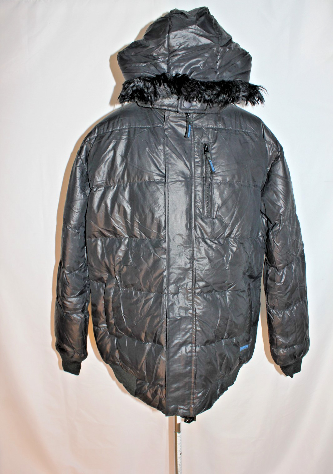 Urban Buck Men’s Puffer Jacket Size Large Lightweight Faux Fur Trimmed Hood NWT