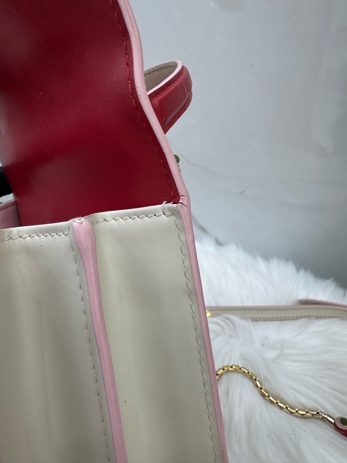 Bvlgari Pre-Owned Authentic Luxury Handbag Red 18.5x11x16cm