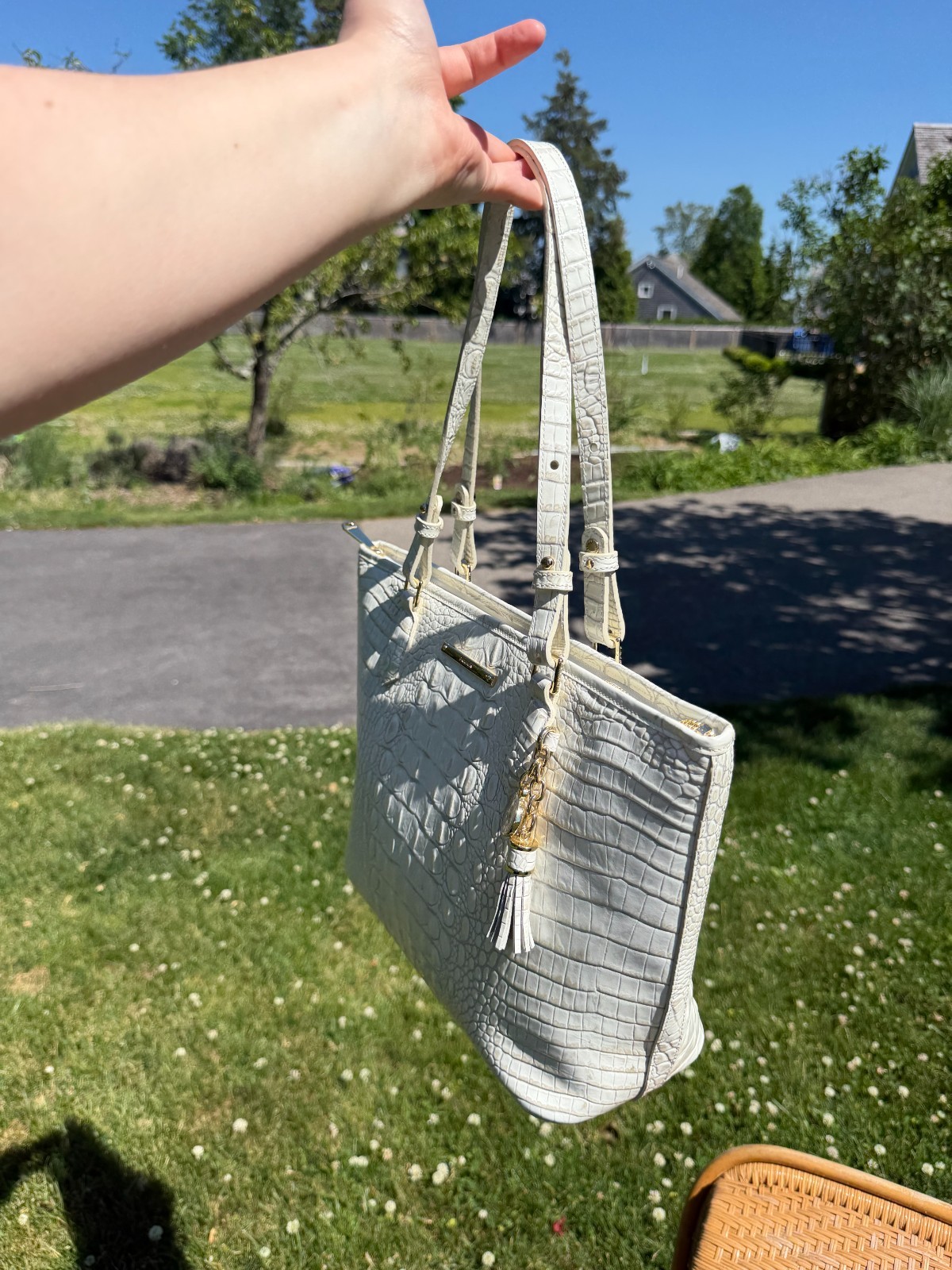 Brahmin Medium Asher Tote – White Croc Embossed Melbourne Leather w Tassel Charm