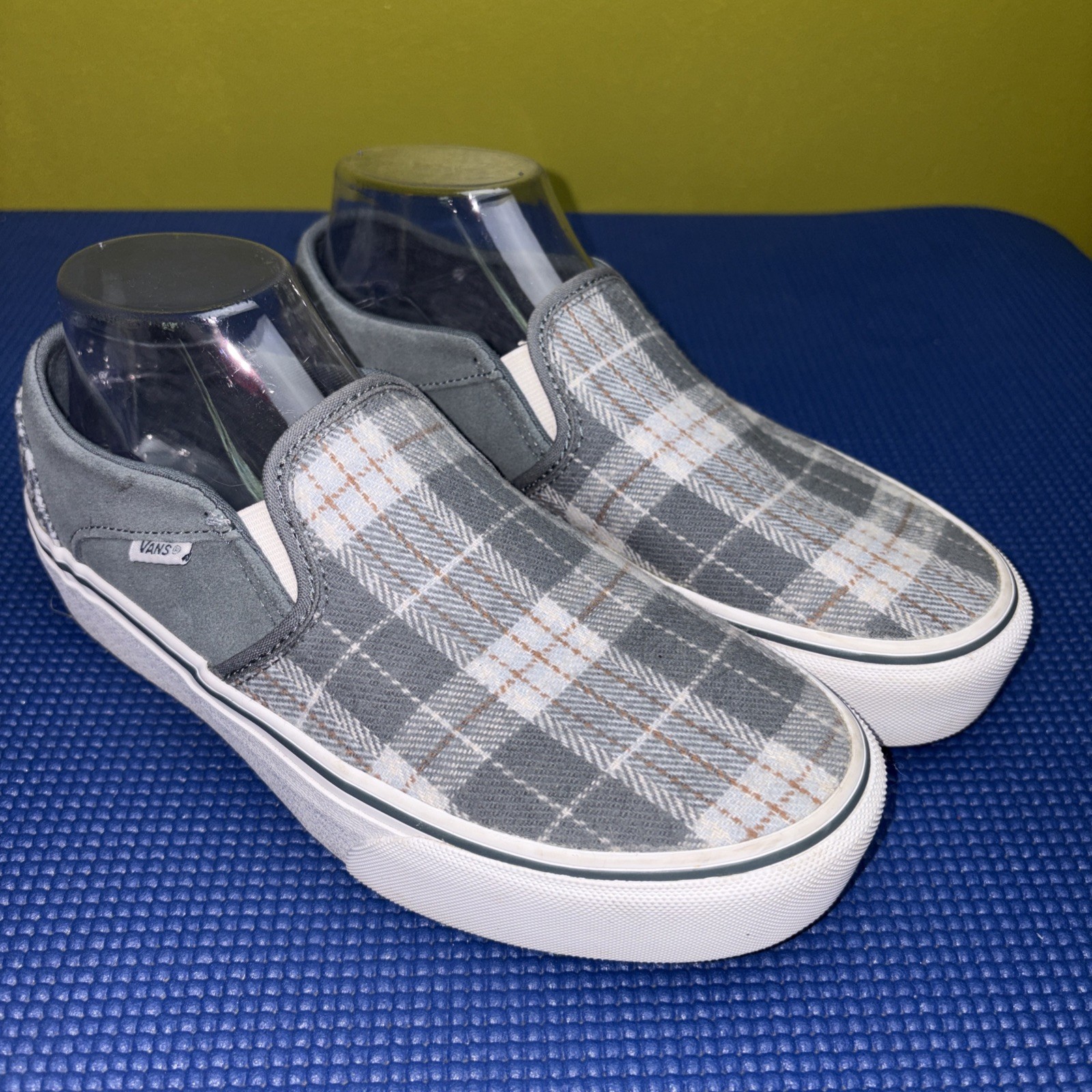 Vans Asher Green Plaid Flannel Slip-on Skate Shoe Women’s SIze 8/38.5