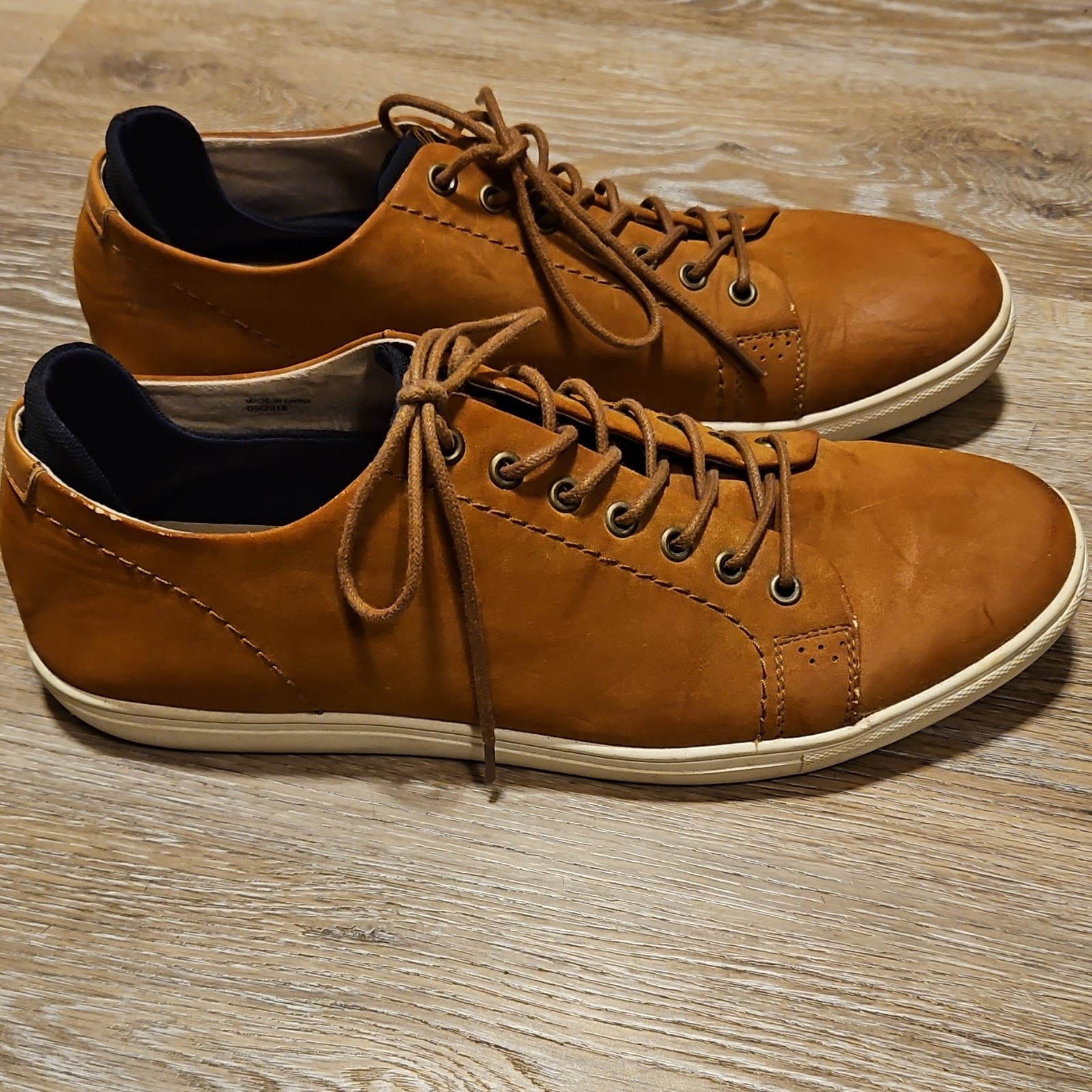 Men’s Brown Lace-Up Casual Sneakers US 12 Round Toe Design 30241
