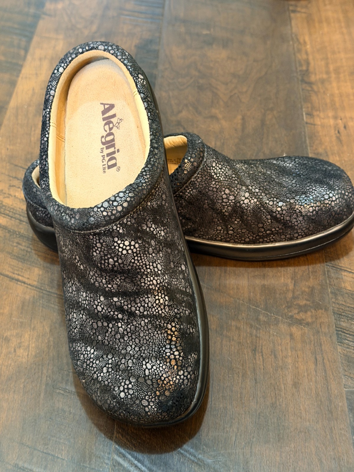 Alegria Kara Kay-241 Black & Silver Clogs Women’s Size US 9- 9.5 / EU 39