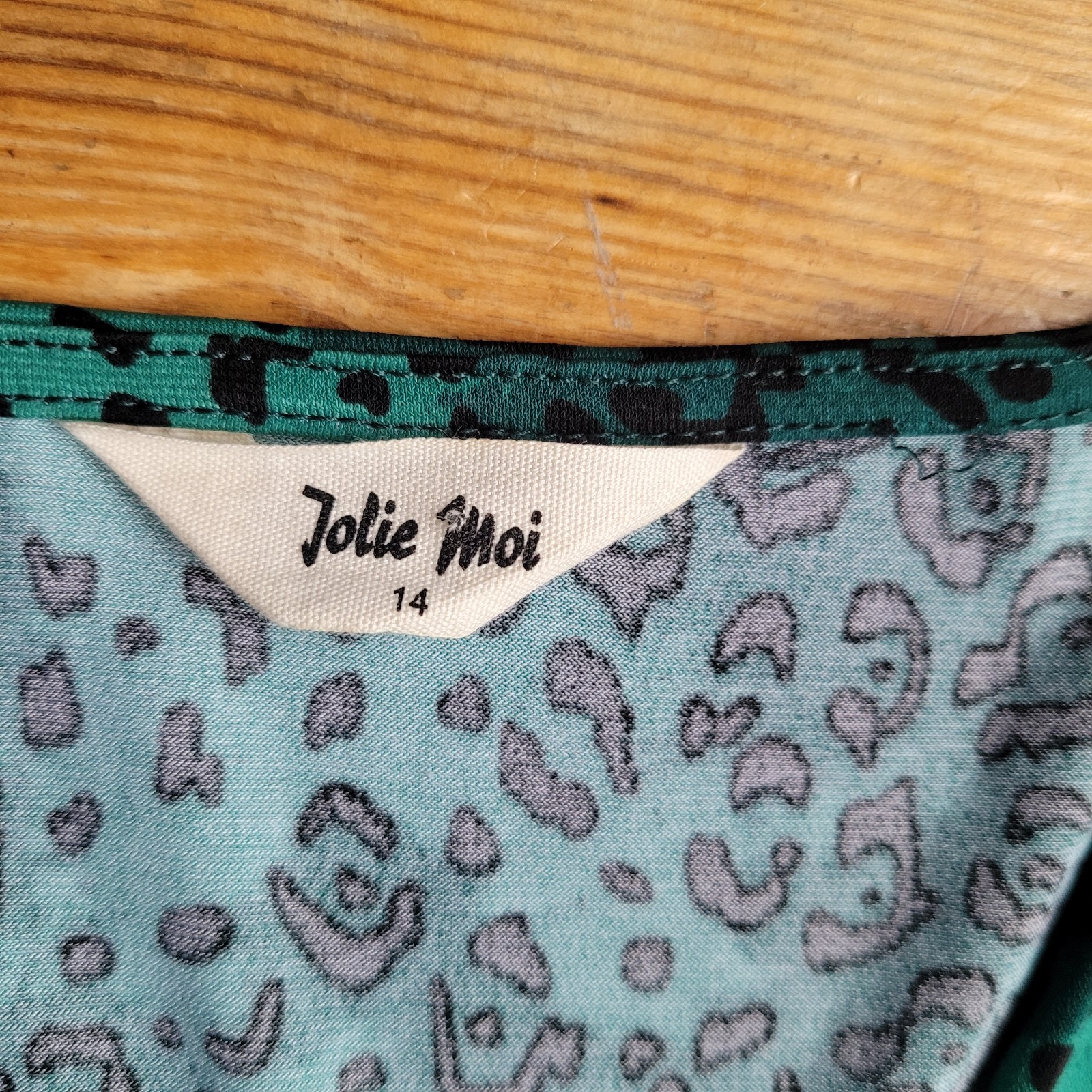 Jolie Moi Green Animal Print Jersey Dress V-neck Knee Length Pockets Size 14 Uk