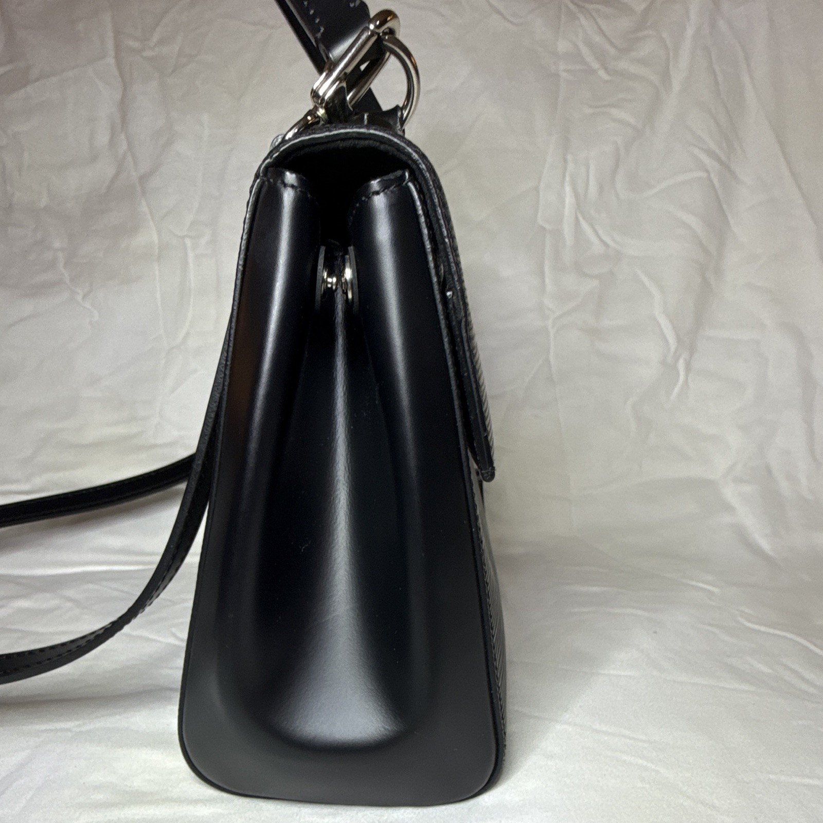 Louis Vuitton Black Epi Satchel Top Handle Zip Bag Detachable Strap Silver