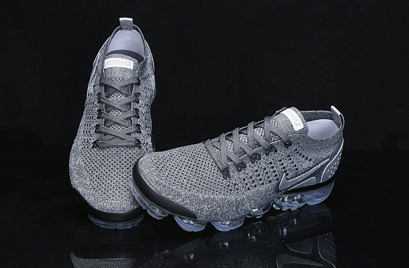 Nike Air VaporMax Flyknit 2 Men’s silver gray shoes US size 8-11