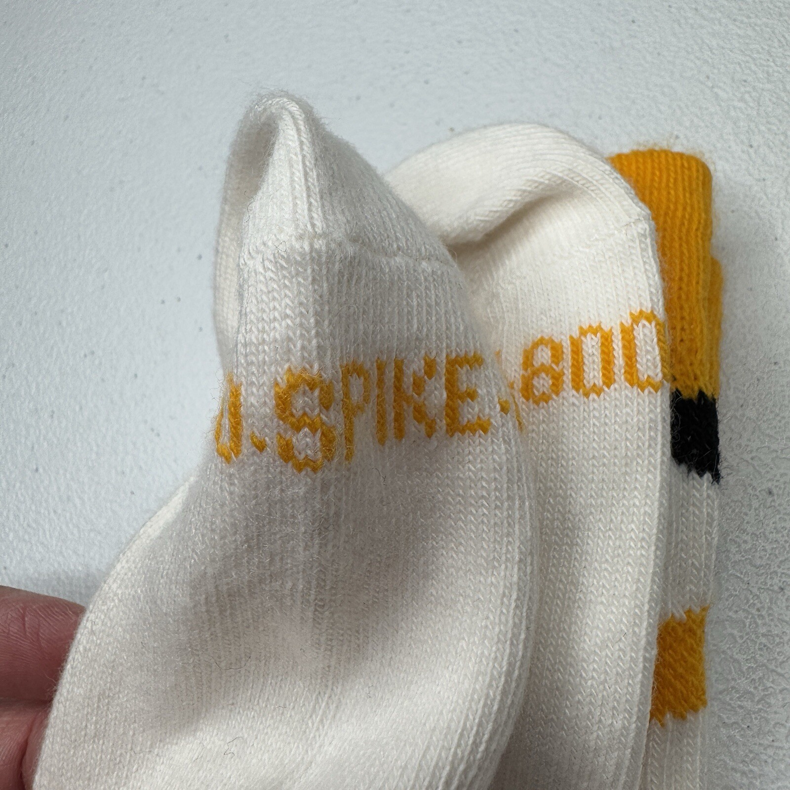 1-800 Spike It Volleyball Sock Size Large White/Blue/Yellow 1 Pair #167M NWOT