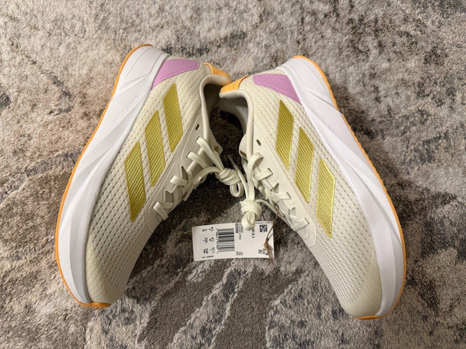 Adidas Sneaker, Ivory/Gold Metallic/Hazy Orange, 5US-37 1/3EUR Unisex Big Kid