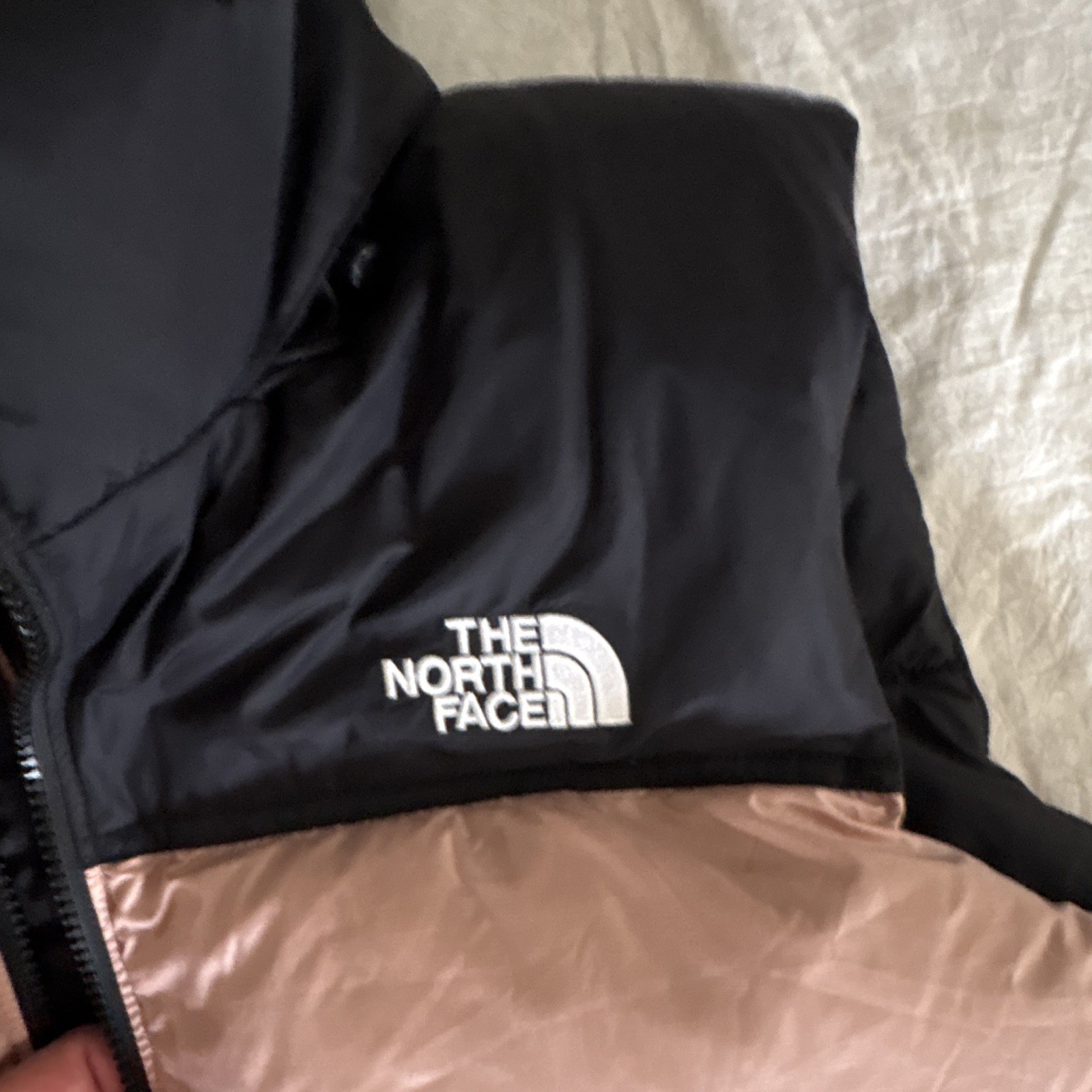 NWOT North Face Women’s Nuptse 700 Down Puffer Vest Pink/Black Size L