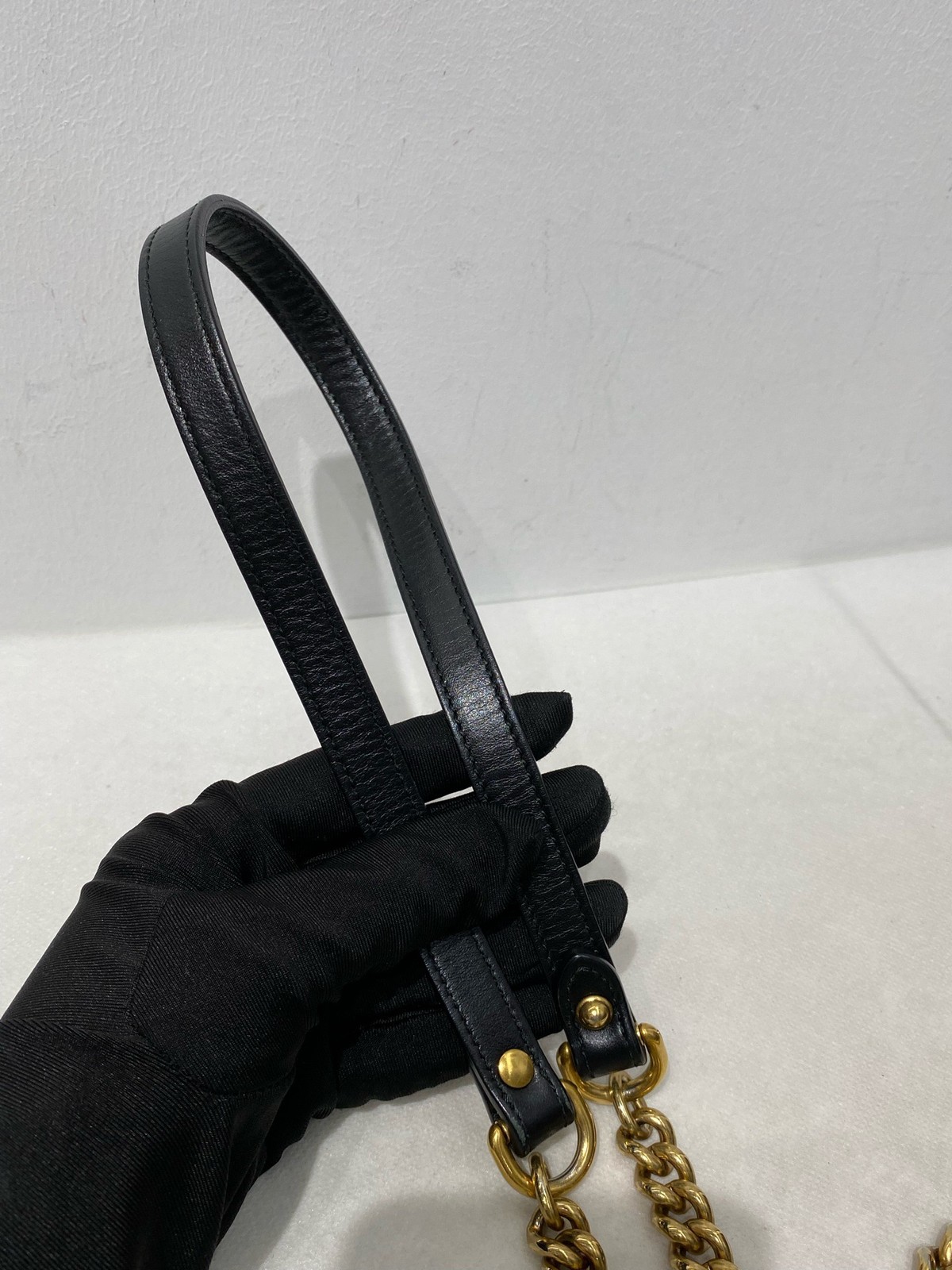 Gucci GG Marmont Small 22cm Black Gold Leather Chain Crossbody Bag Duty Paid