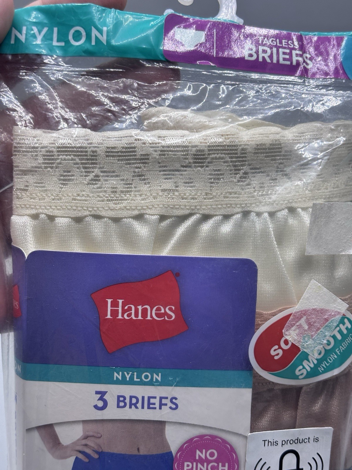 HANES LADIES 3 PACK 2015 ASSORTED ‘NYLON’ SOFT & SMOOTH BRIEFS SIZE 9 NEW NOS