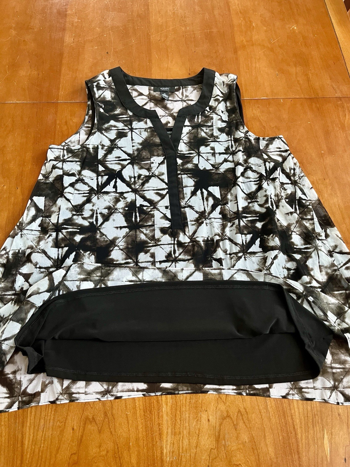Alfani Sleeveless Black & White Abstract Tunic Top w/Asymmetrical Hem