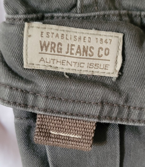 Young Men’s WRG Jeans Co. Grey Adjustable Waist Snap Zip 31″x36″ Inseam 28″